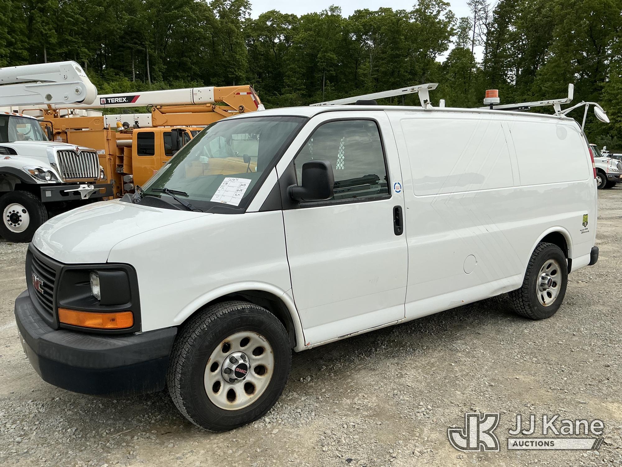 Photo of a 2013 GMC Savana G1500 AWD
