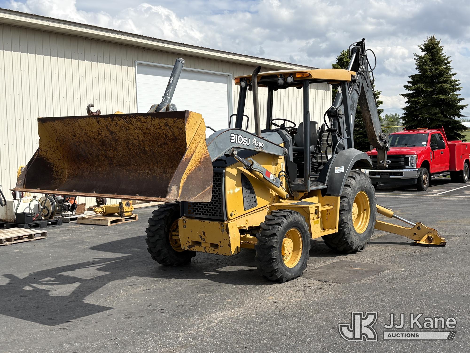Photo of a 2012 John Deere 310SJ