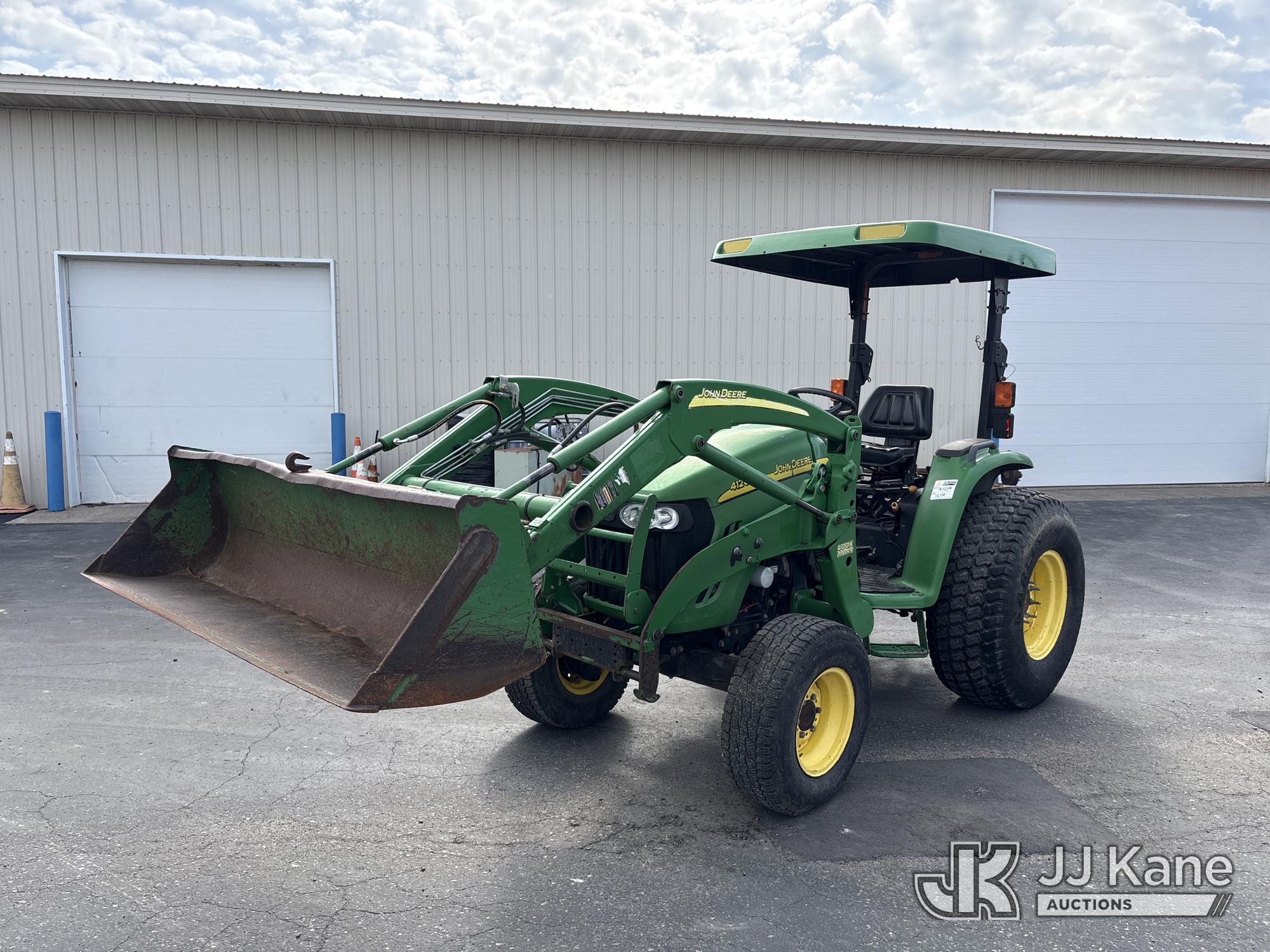 Photo of a 2008 John Deere 4120