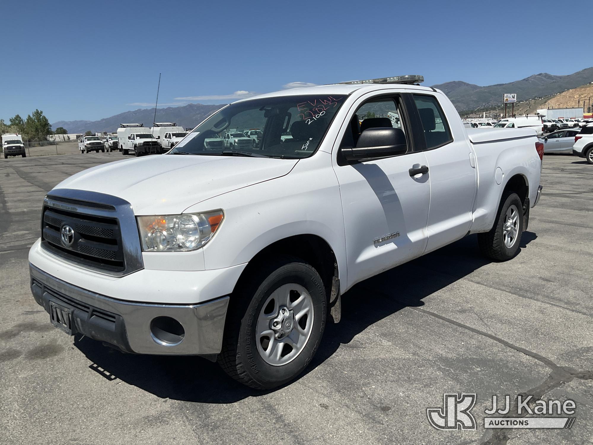 Photo of a 2011 Toyota Tundra