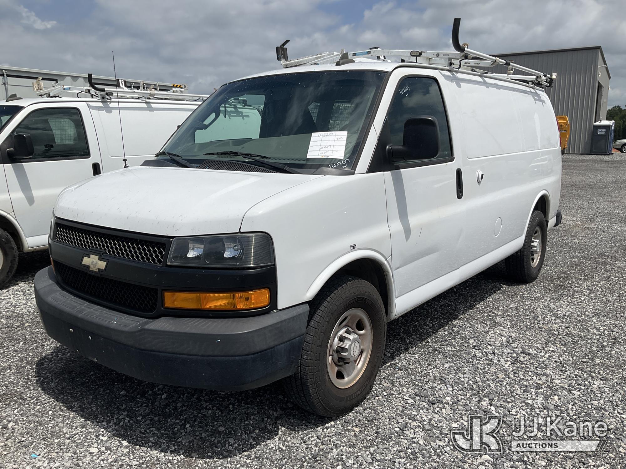 Photo of a 2018 Chevrolet Express G2500