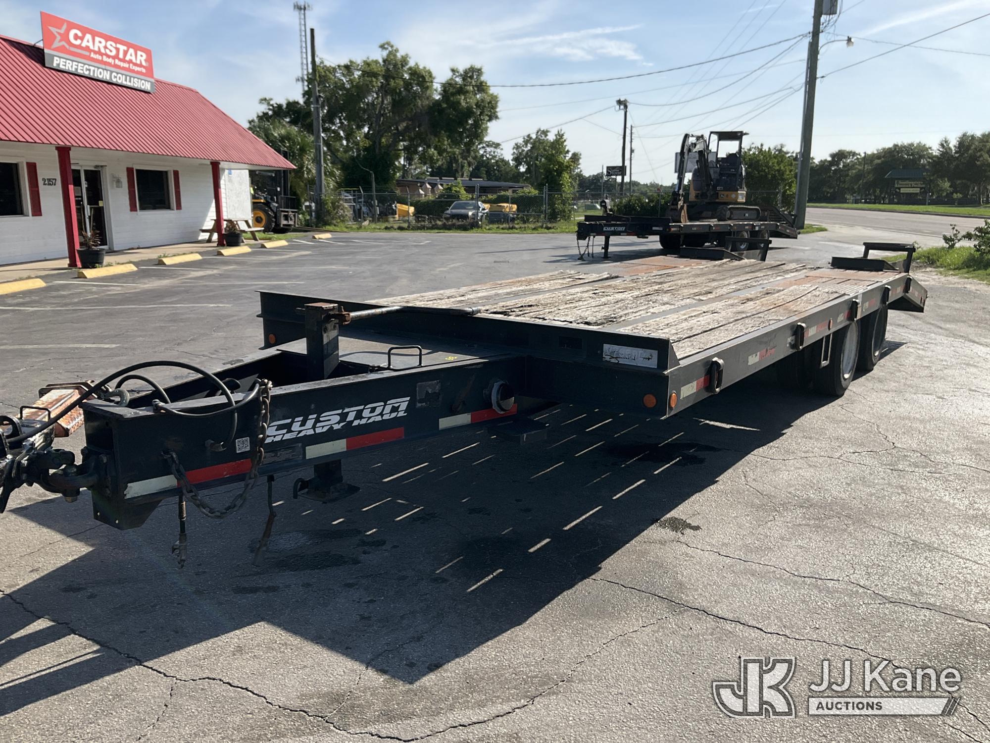 Photo of a 2016 Lucon 12 Ton