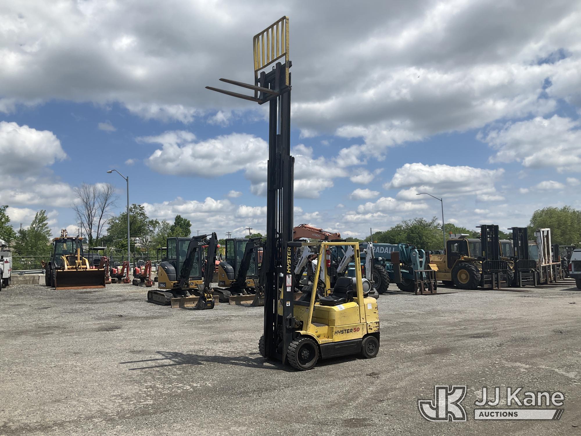 Photo of a  Hyster S50XM