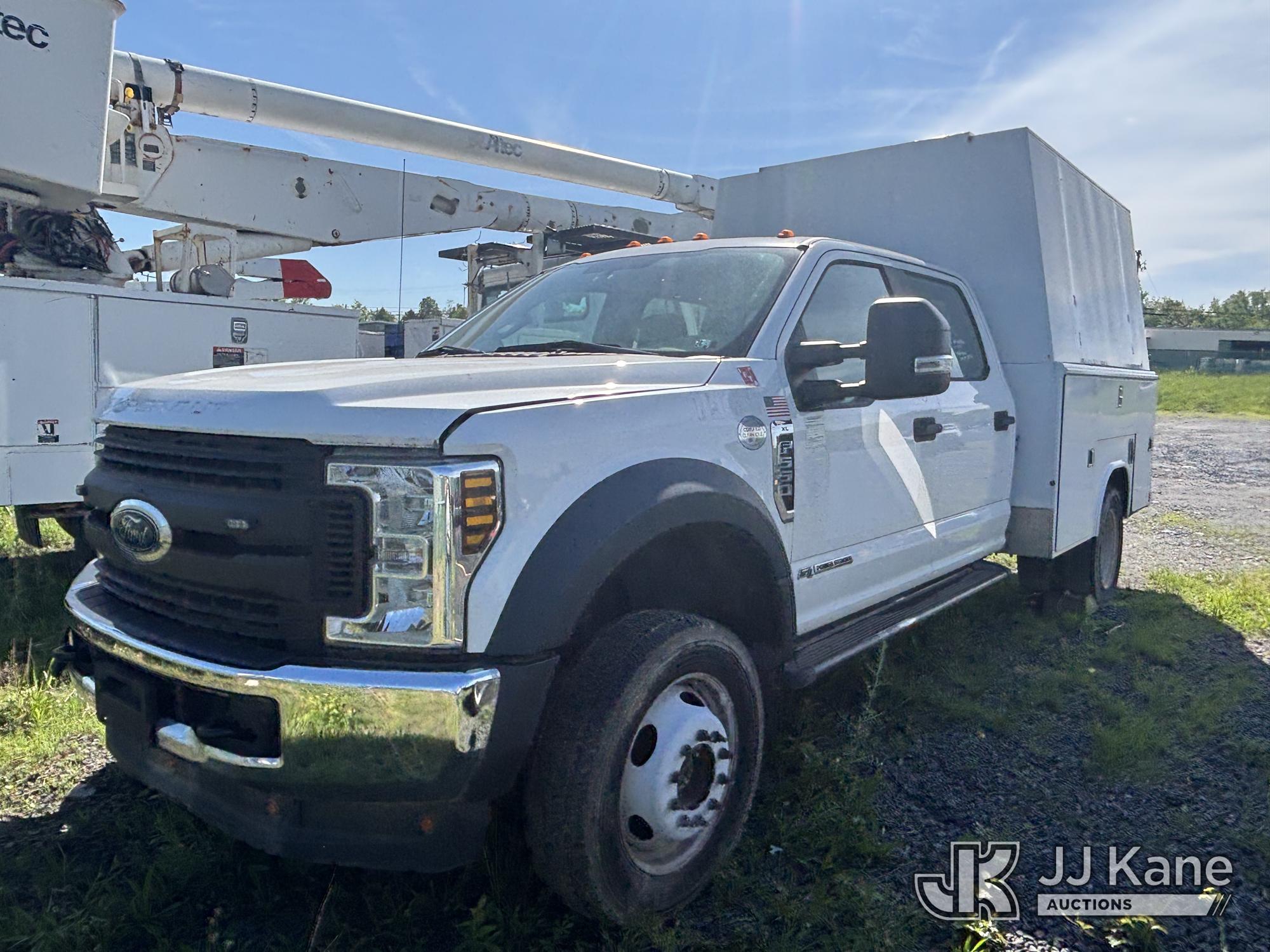 Photo of a 2018 Ford F550 4x4