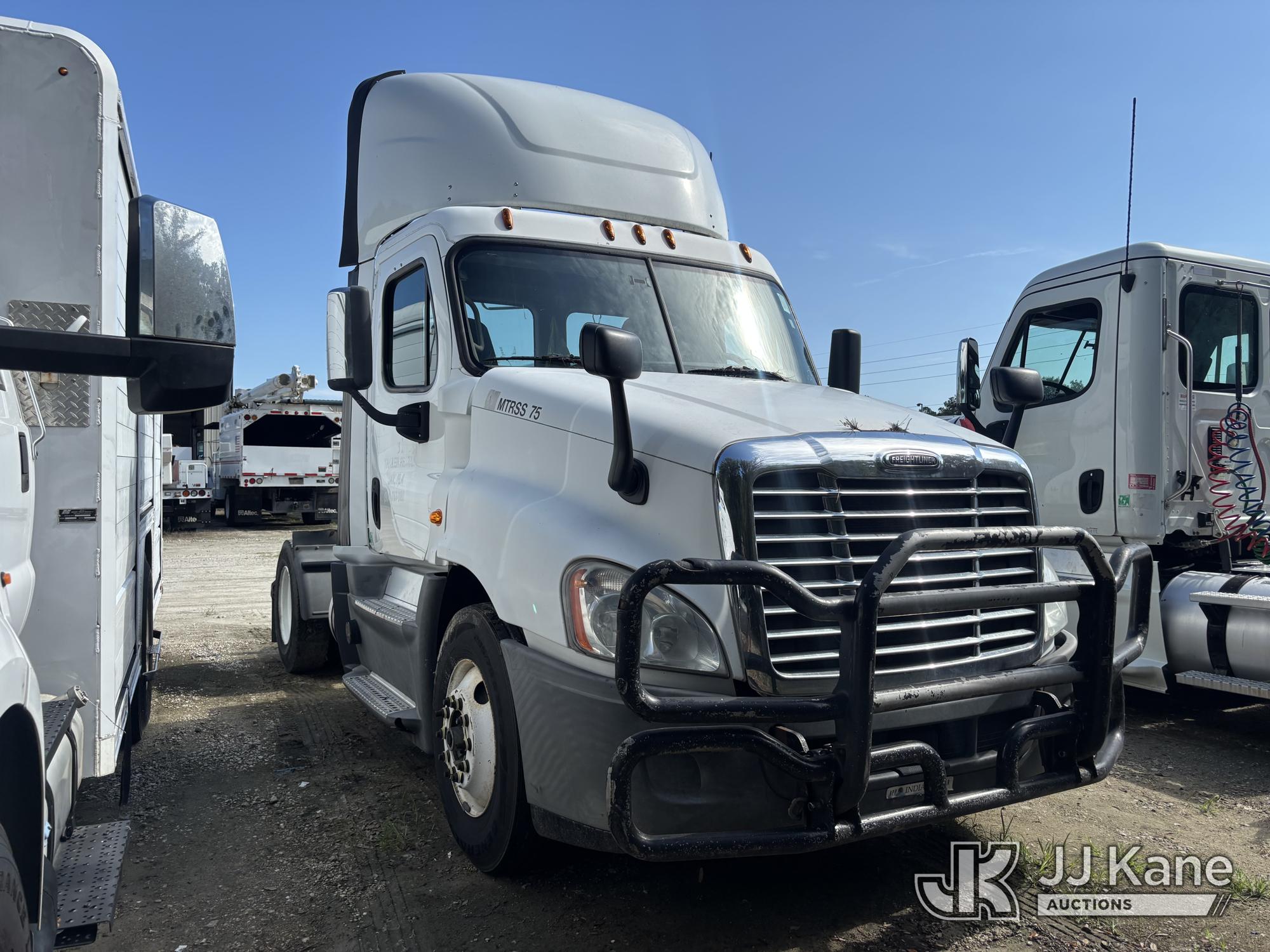 2016 Freightliner CASCADIA 125