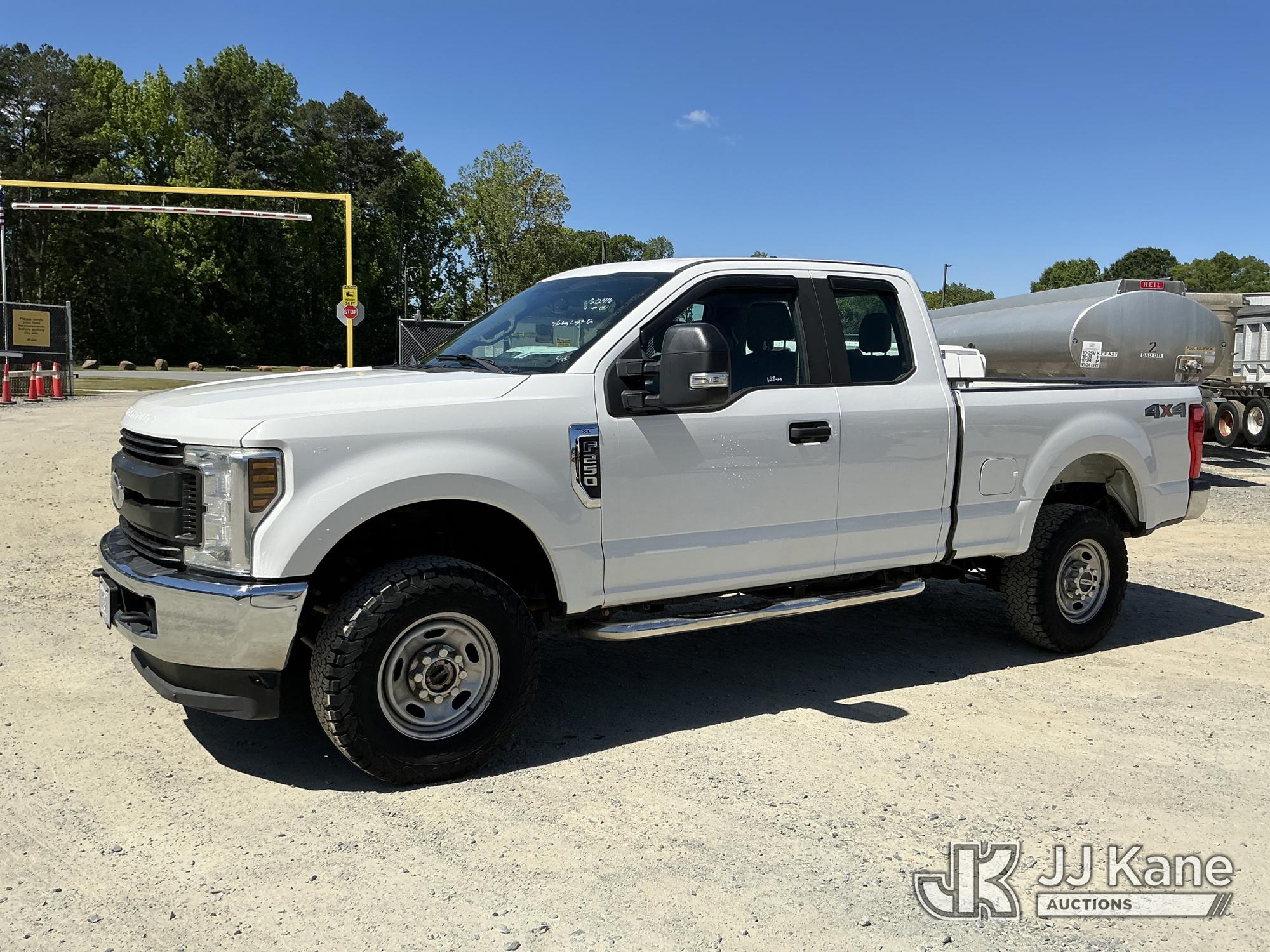 Photo of a 2019 Ford F250 SD 4x4