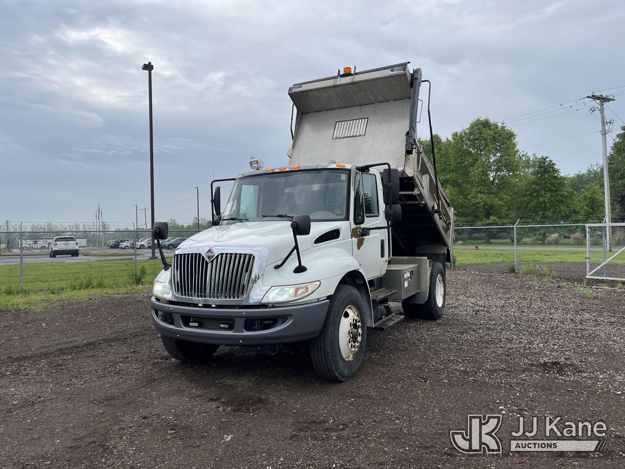Photo of a 2012 International 4300