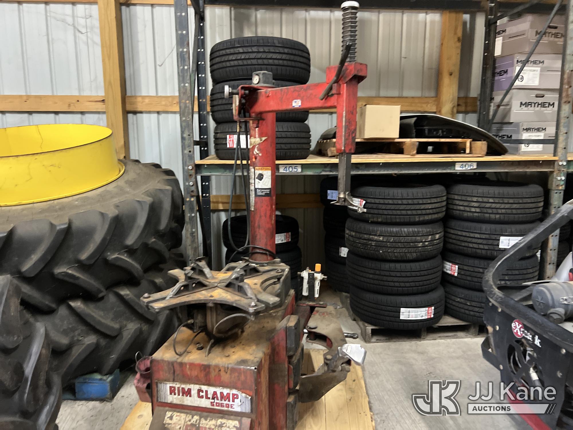 Coats Rim Clamp 5060E Tire Machine (Municipality Owned) (Condition Unknown) NOTE: This unit is being sold AS IS/WHERE IS via Timed Auction and is located in Dothan