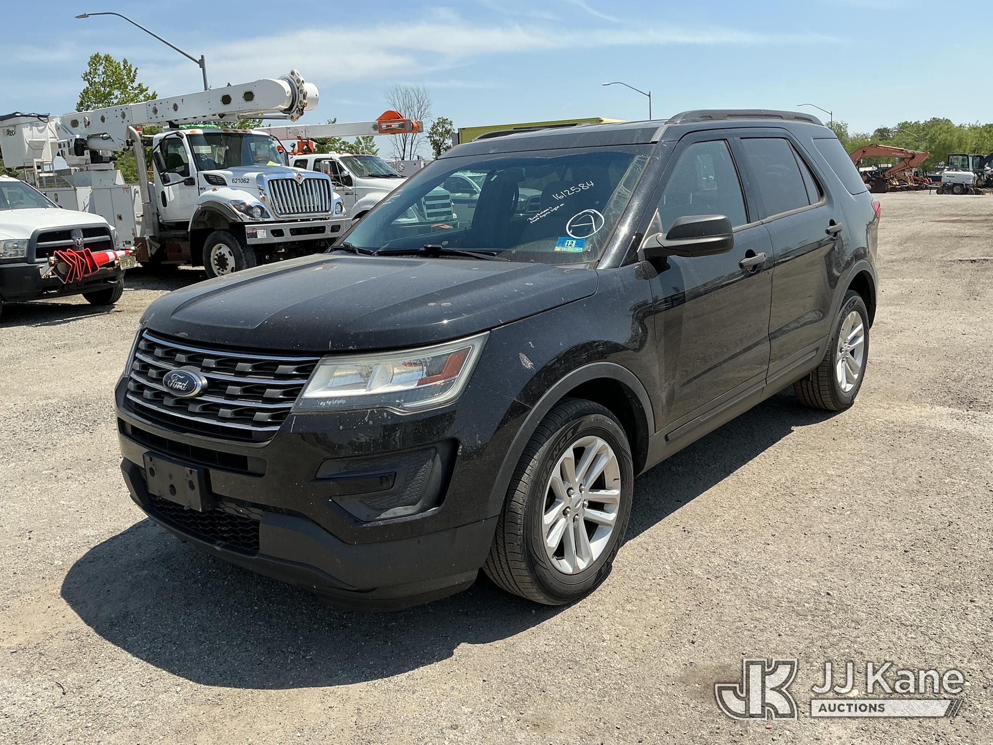 Photo of a 2017 Ford Explorer 4x4