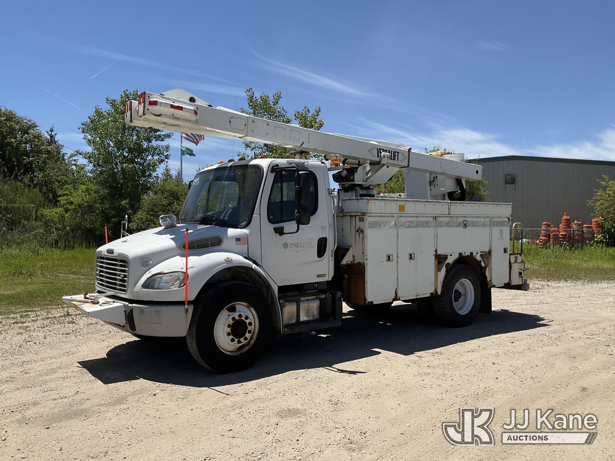 Photo of a 2012 Freightliner M2 106