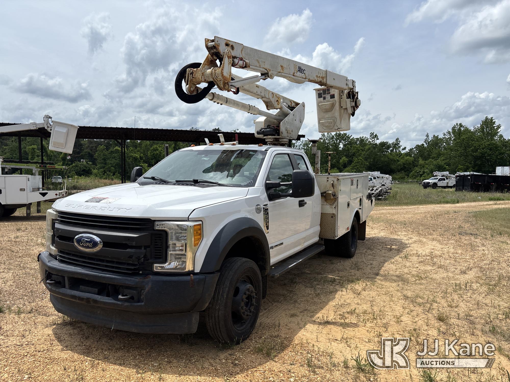 Photo of a 2017 Ford F-550