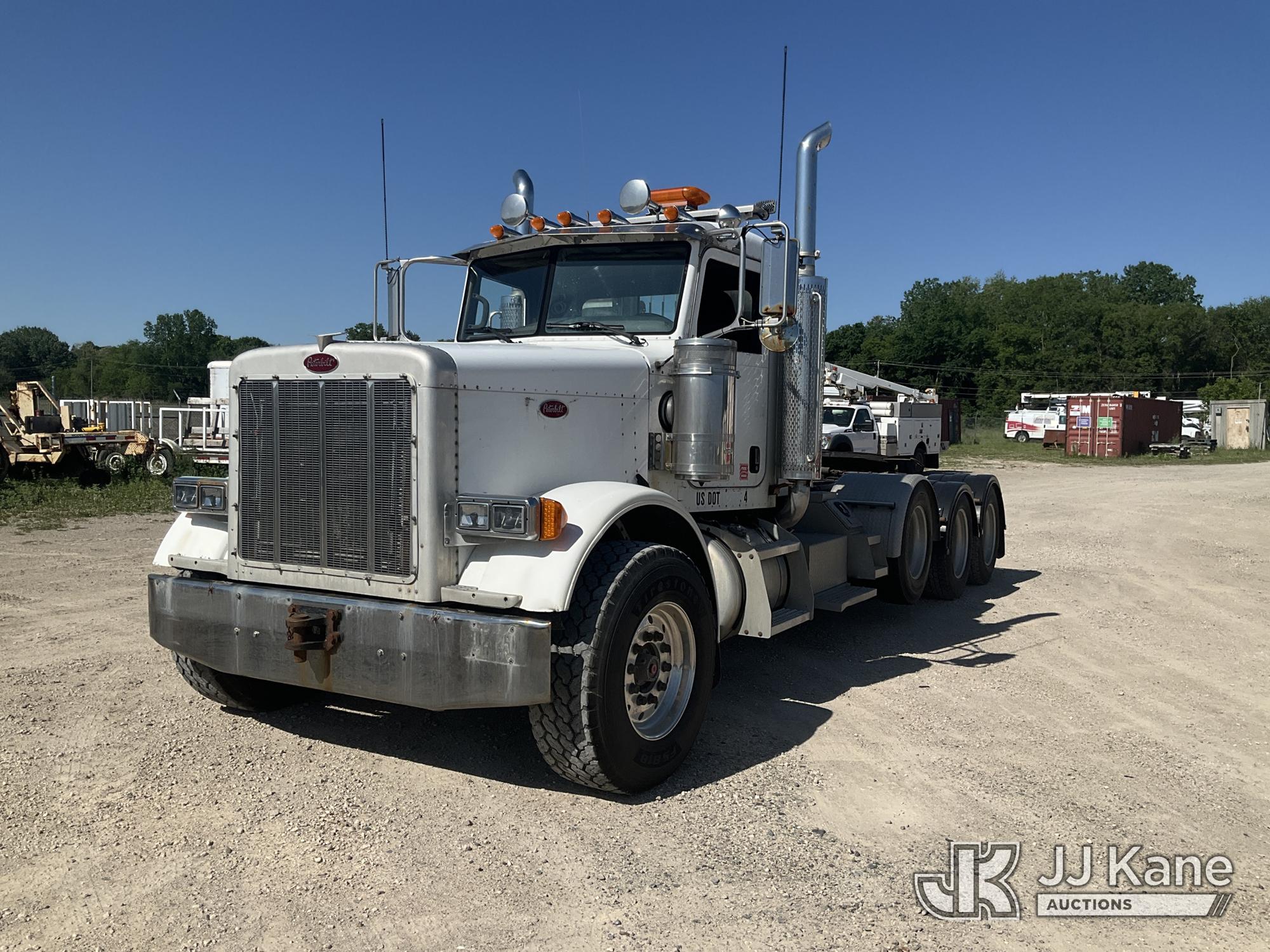 Photo of a 2006 Peterbilt 379
