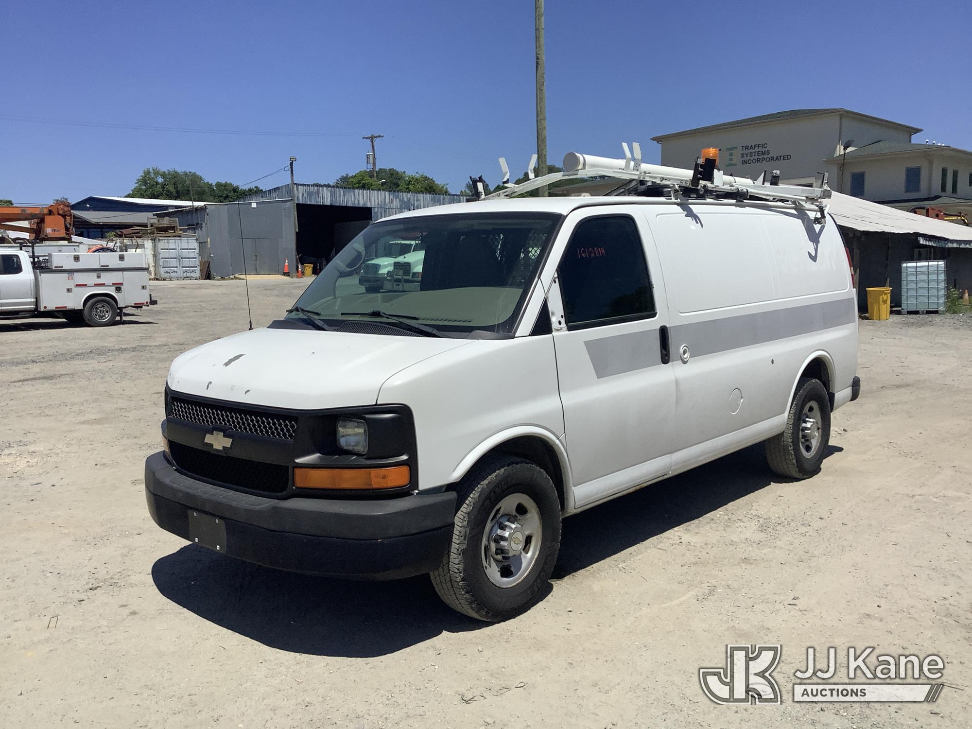 2011 Chevrolet Express 2500 Cargo Van