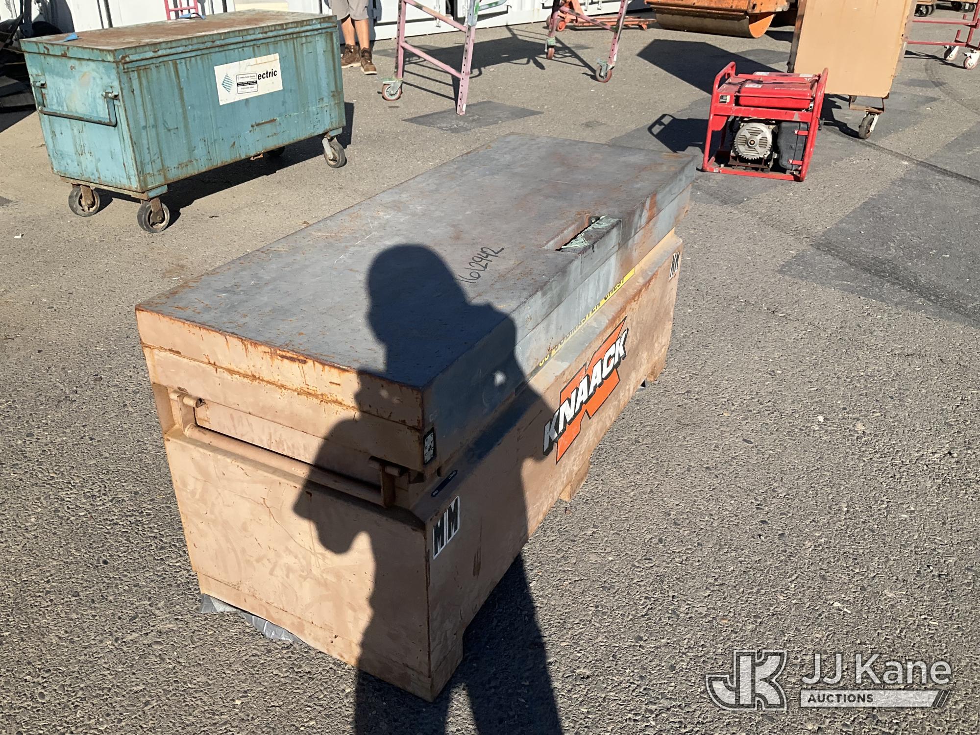 Knaack Tool Box (Used ) NOTE: This unit is being sold AS IS/WHERE IS via Timed Auction and is located in Dixon