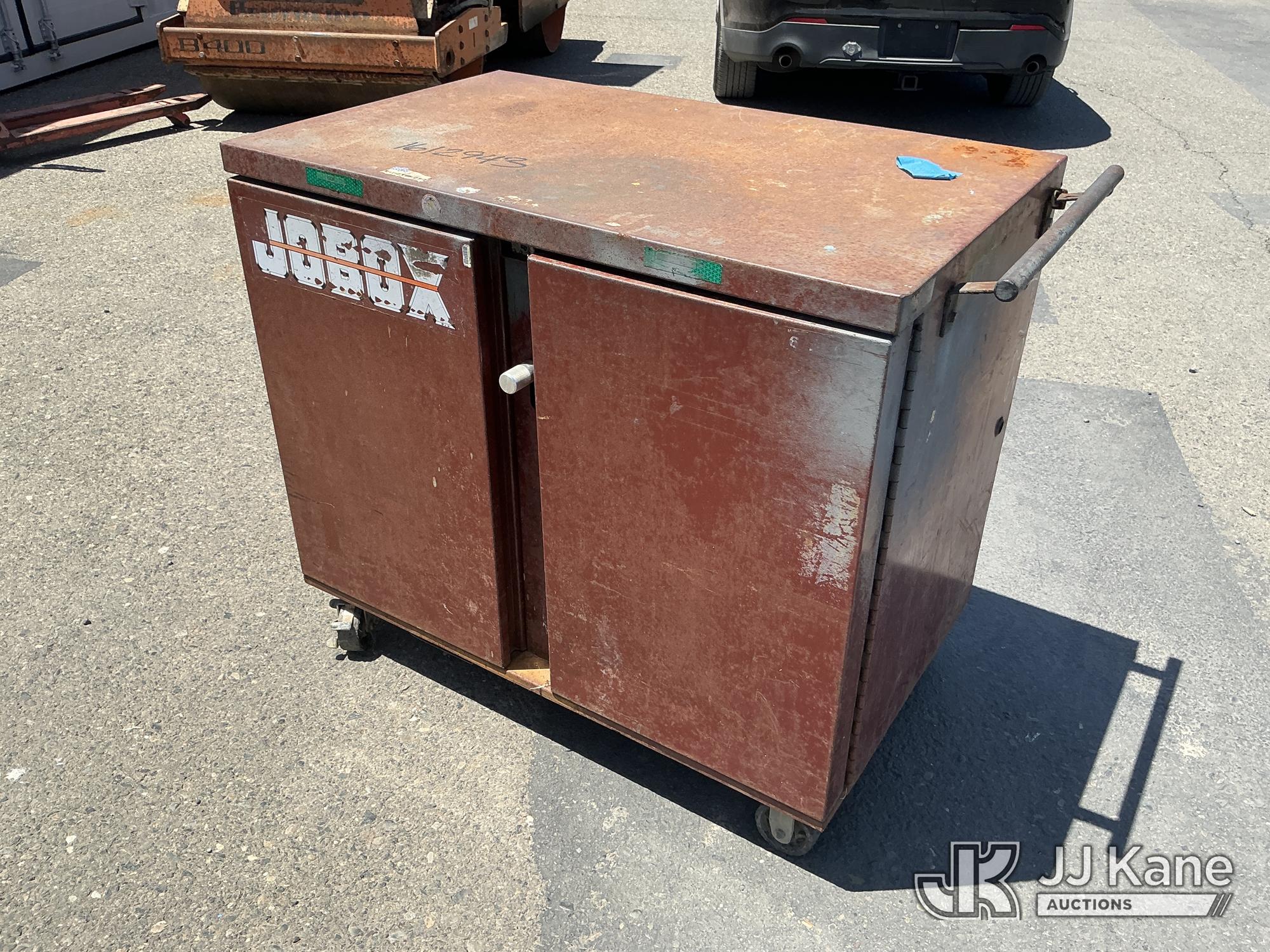 Tool Box (Used) NOTE: This unit is being sold AS IS/WHERE IS via Timed Auction and is located in Dixon