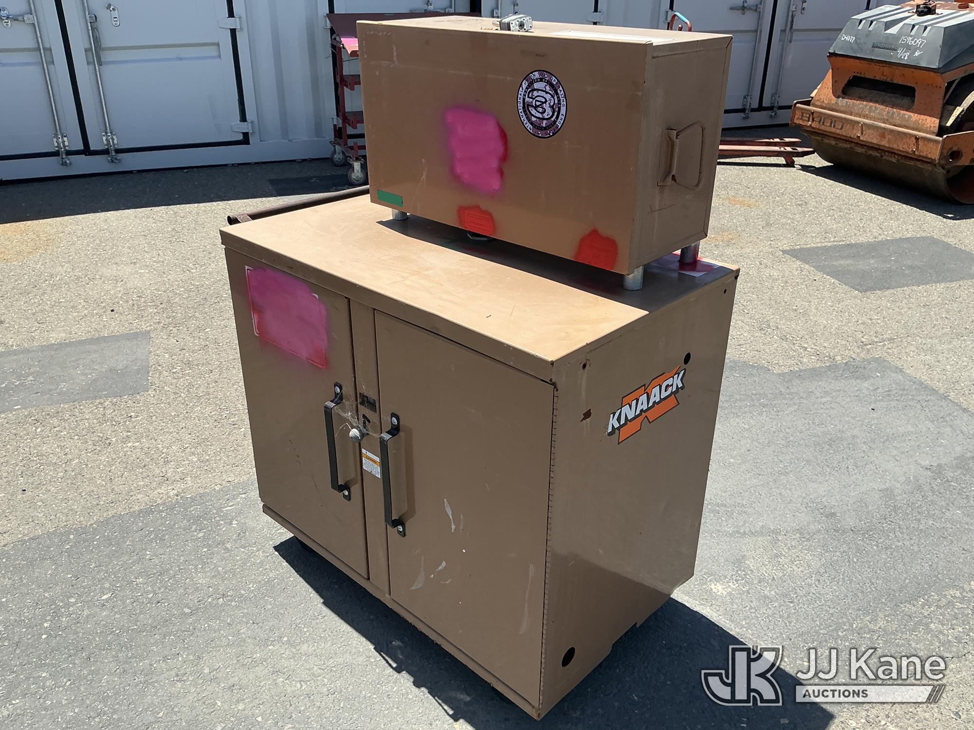 Tool Box (Used) NOTE: This unit is being sold AS IS/WHERE IS via Timed Auction and is located in Dixon