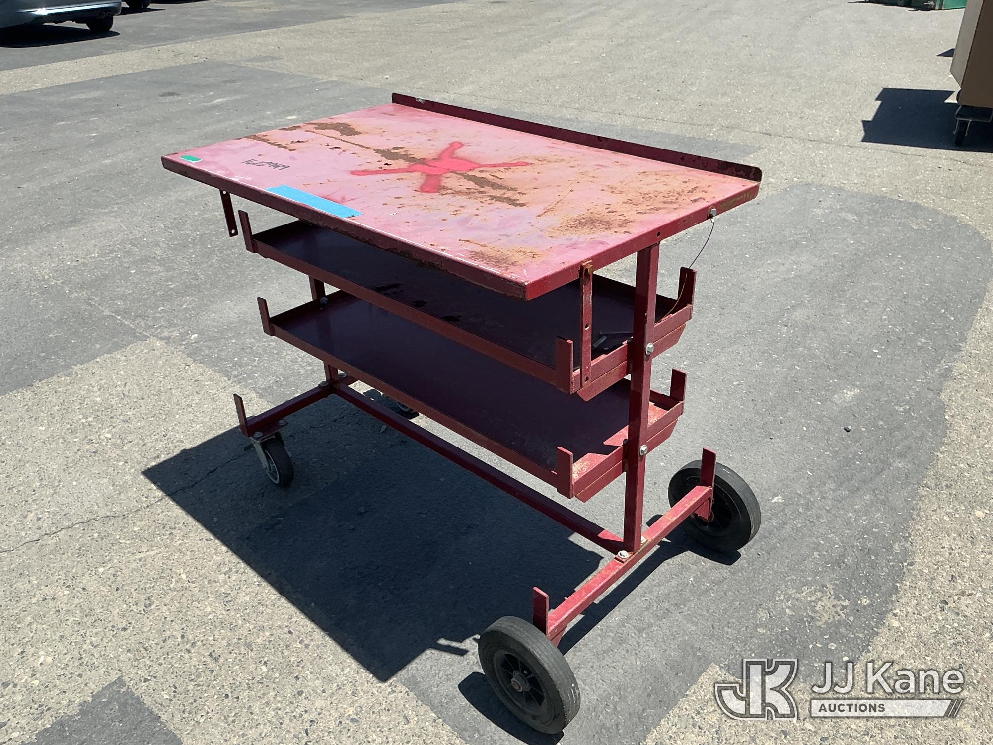 Mobile Workstation (Used) NOTE: This unit is being sold AS IS/WHERE IS via Timed Auction and is located in Dixon