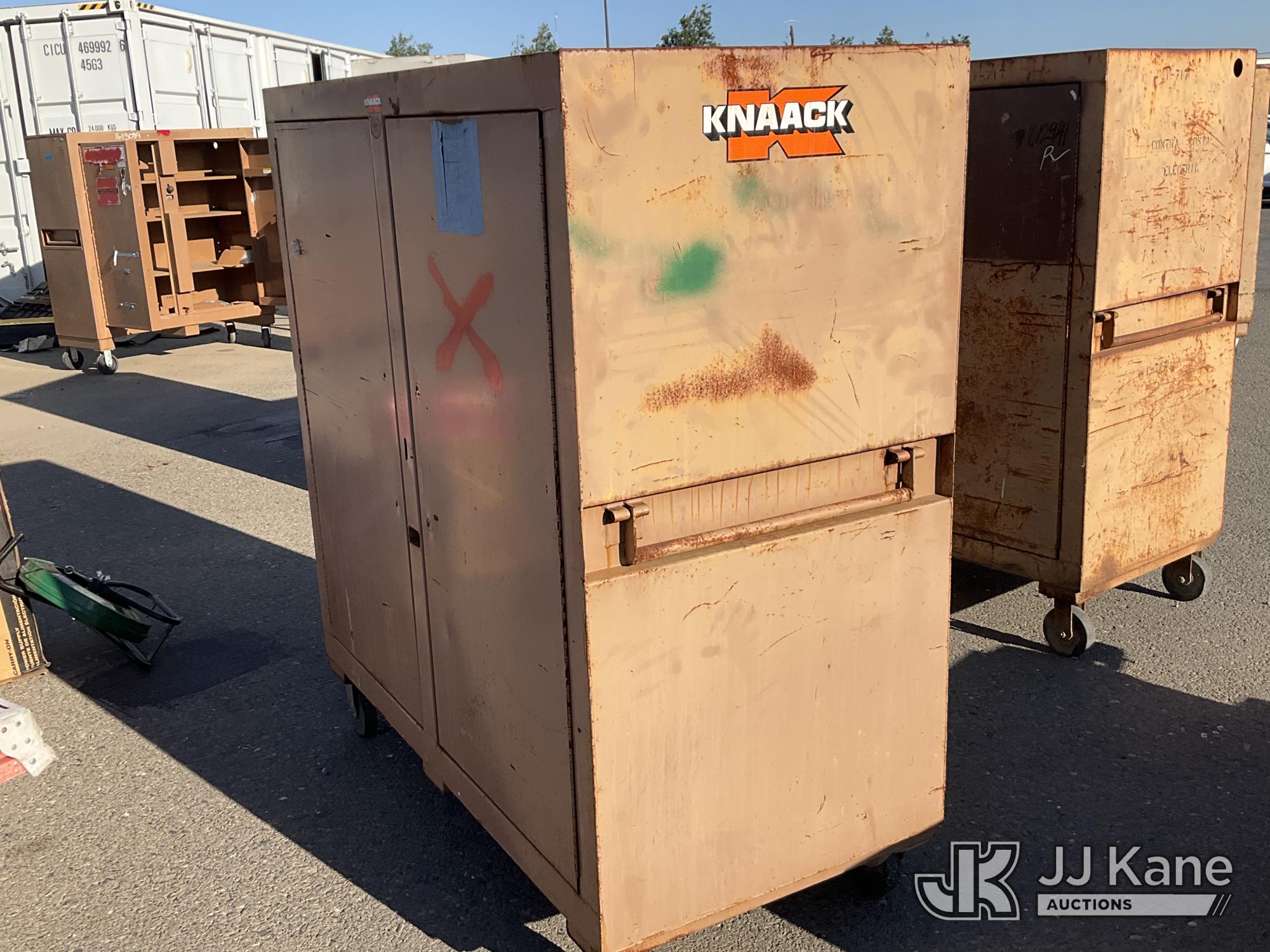Knaack Tool Box (Used) NOTE: This unit is being sold AS IS/WHERE IS via Timed Auction and is located in Dixon
