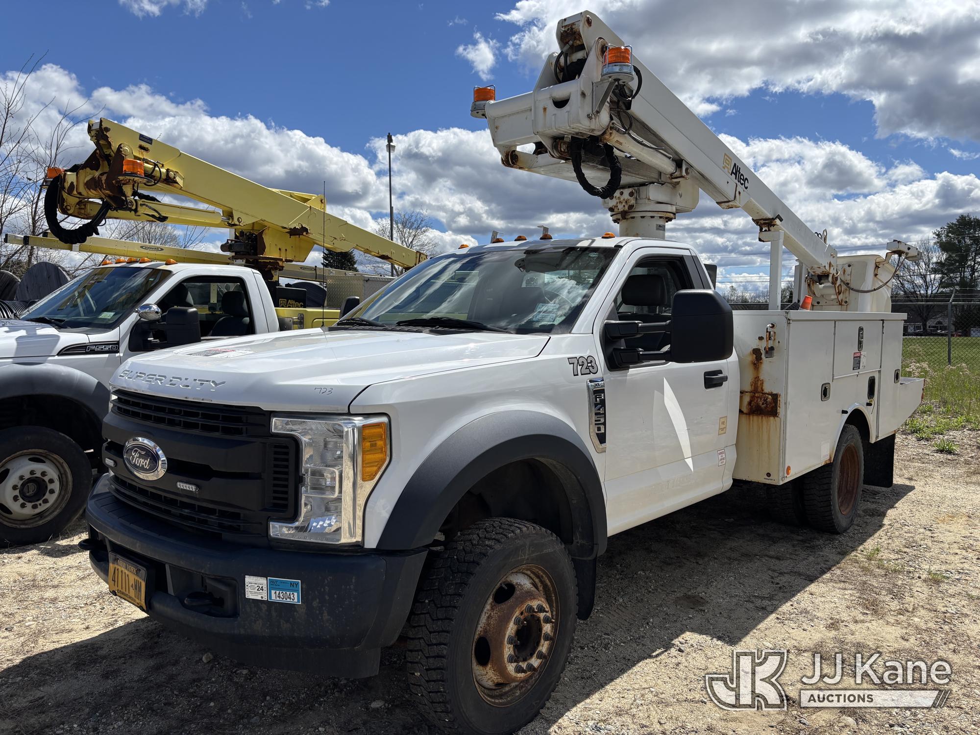 Photo of a 2017 Ford F450 2WD