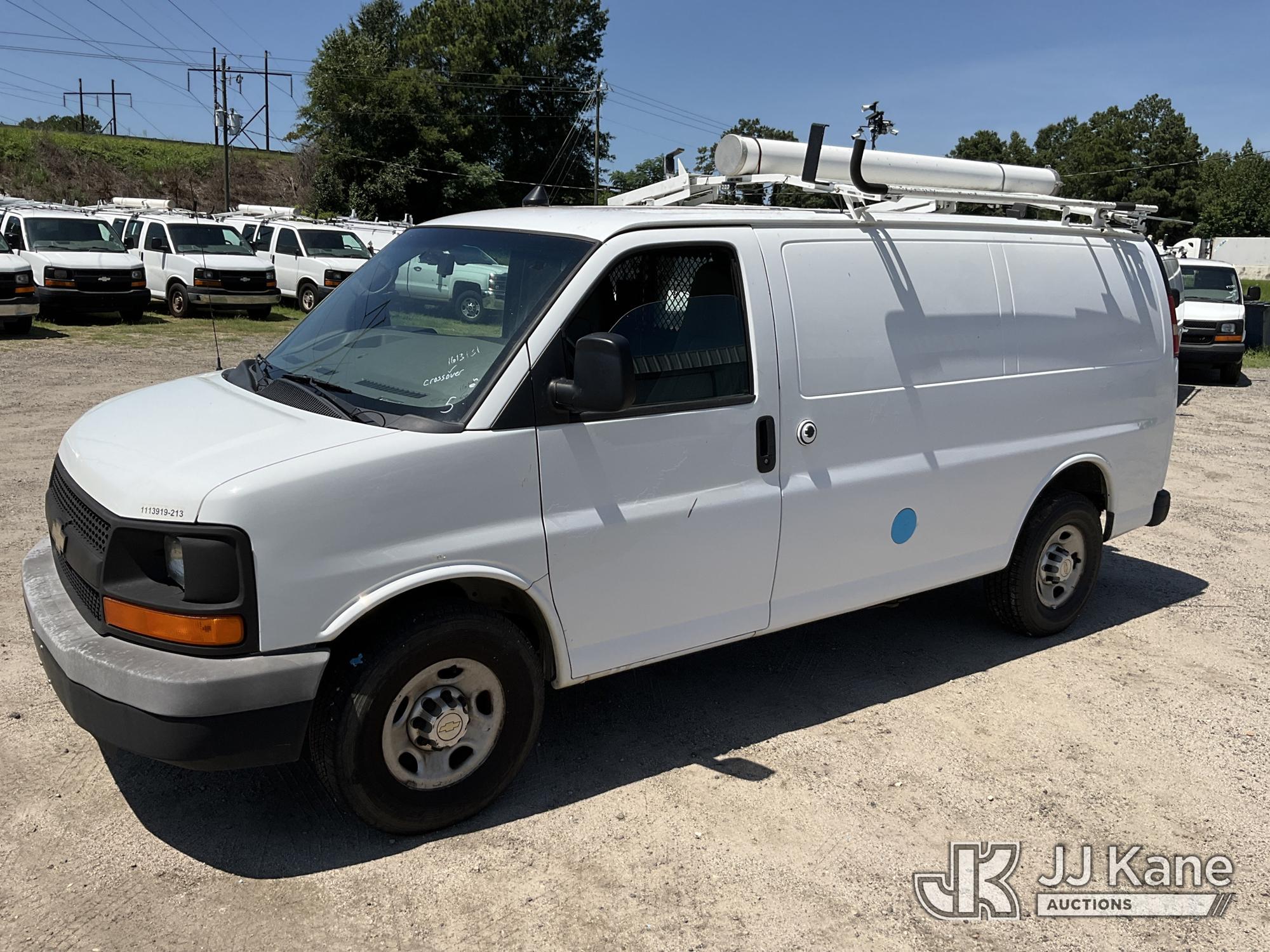 2013 Chevrolet Express G2500 Cargo Van