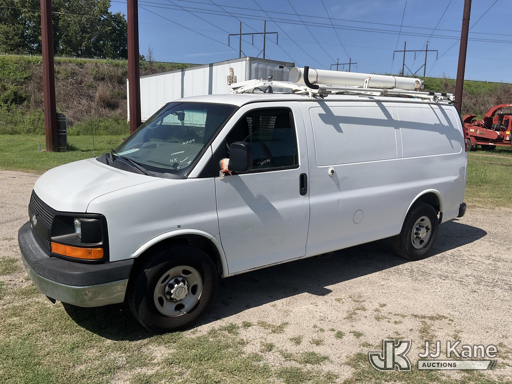 2014 Chevrolet Express G2500 Cargo Van