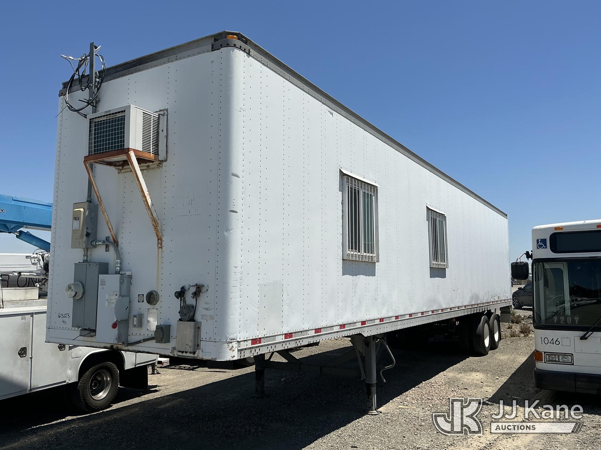1998 Monon FA80 T/A Van/Office Trailer