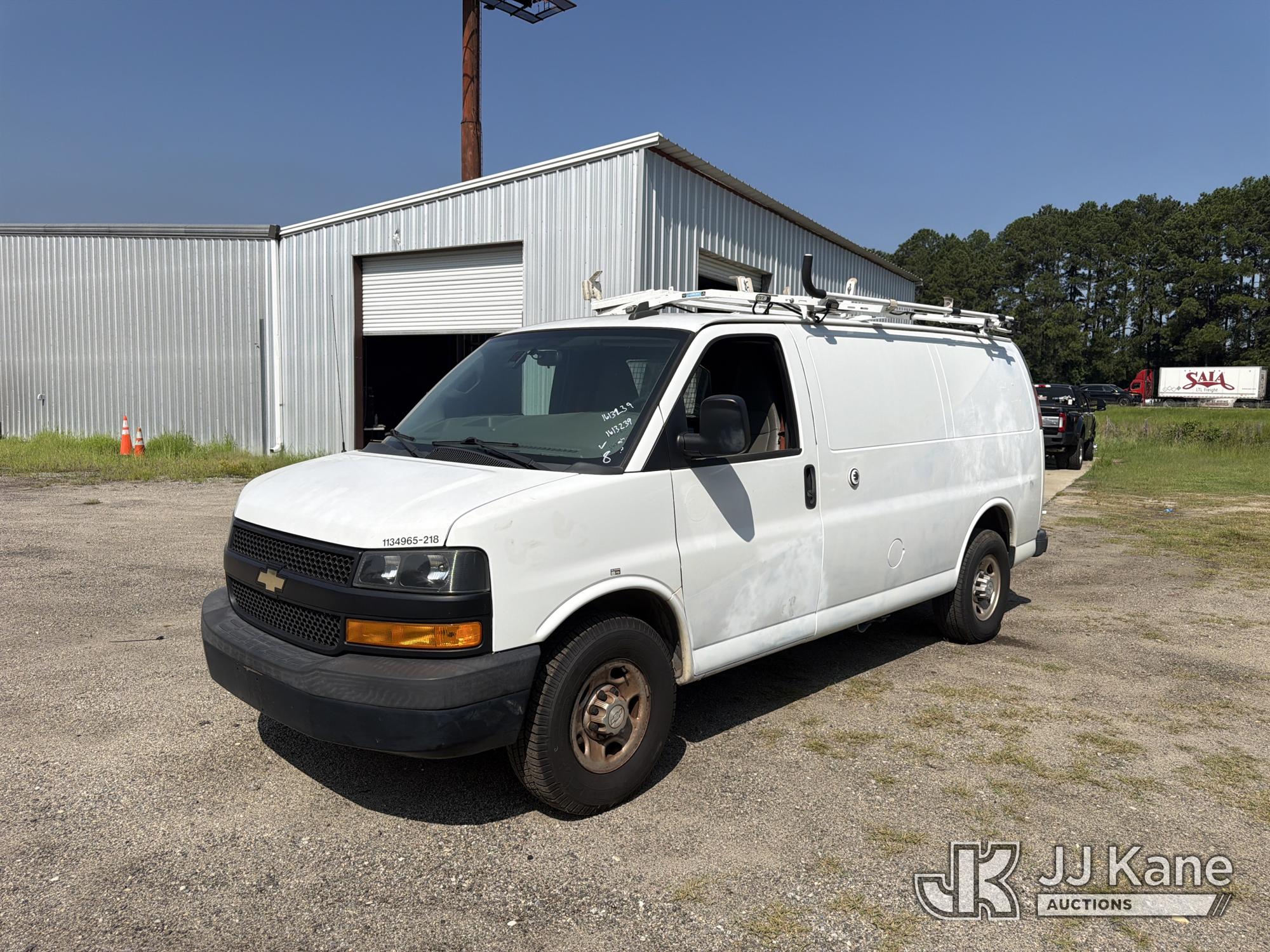 2018 Chevrolet Express G2500 Cargo Van