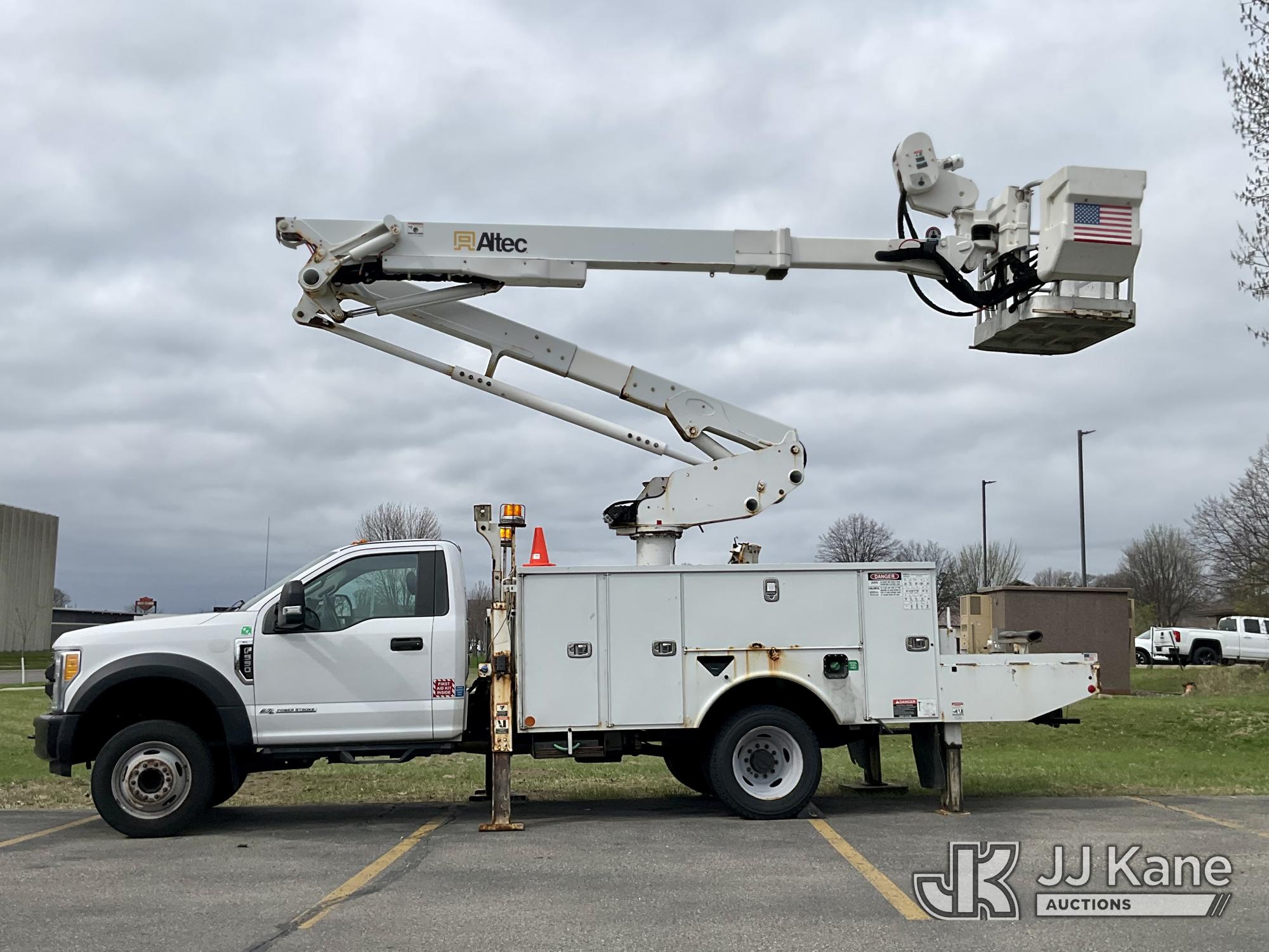 Photo of a 2017 Ford F-550
