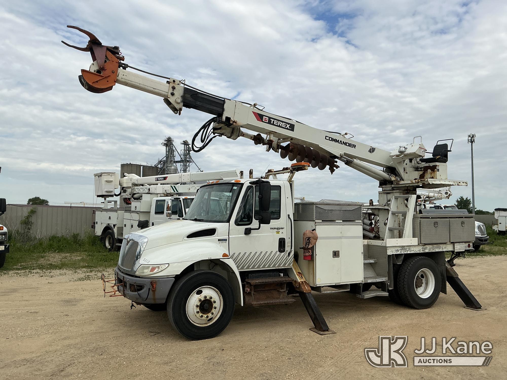 Photo of a 2013 International 4300