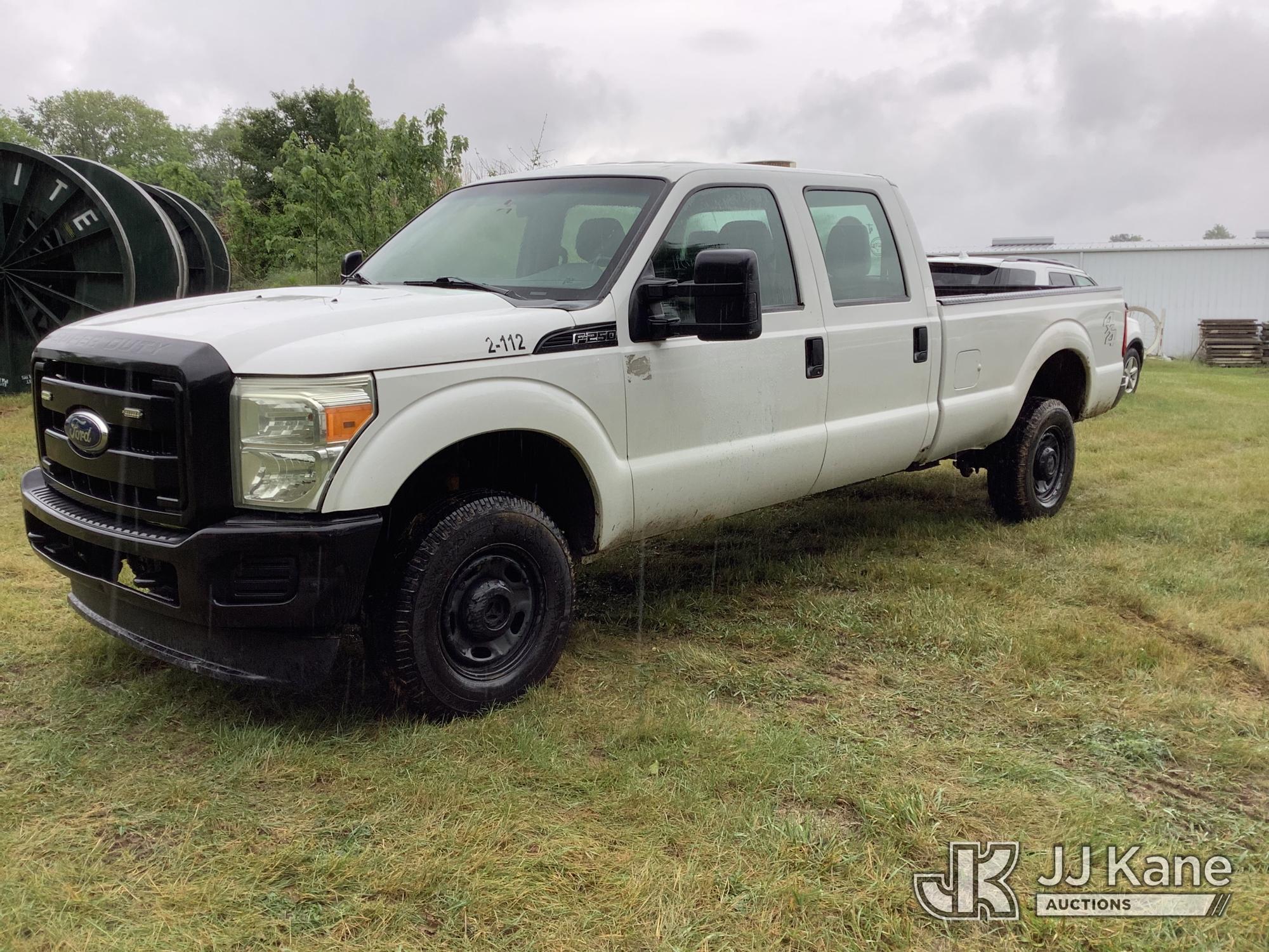 2011 Ford F-250 SD 4x4 Crew-Cab Pickup Truck