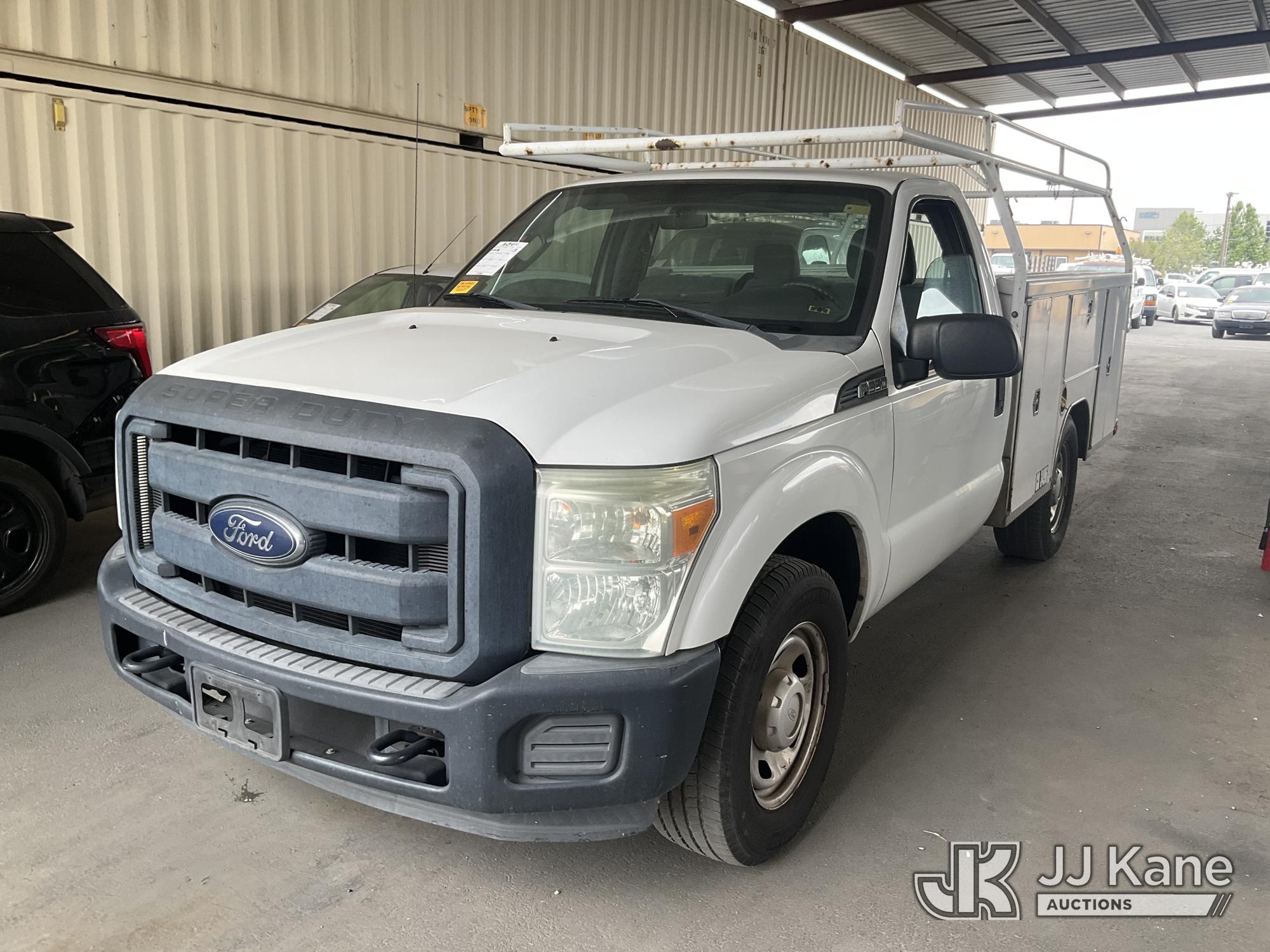 Photo of a 2013 Ford F-350 SD