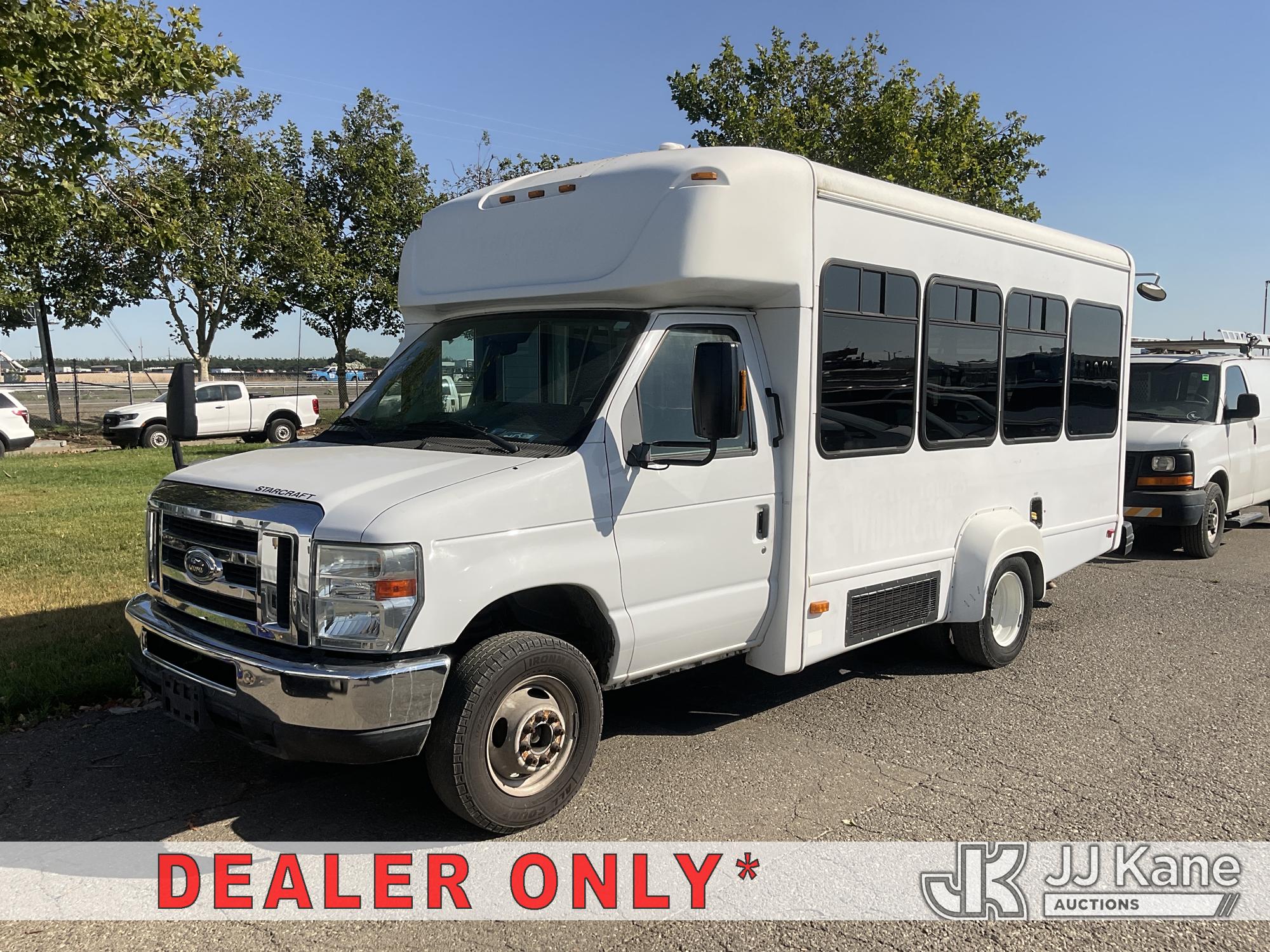 Photo of a 2013 Ford Econoline