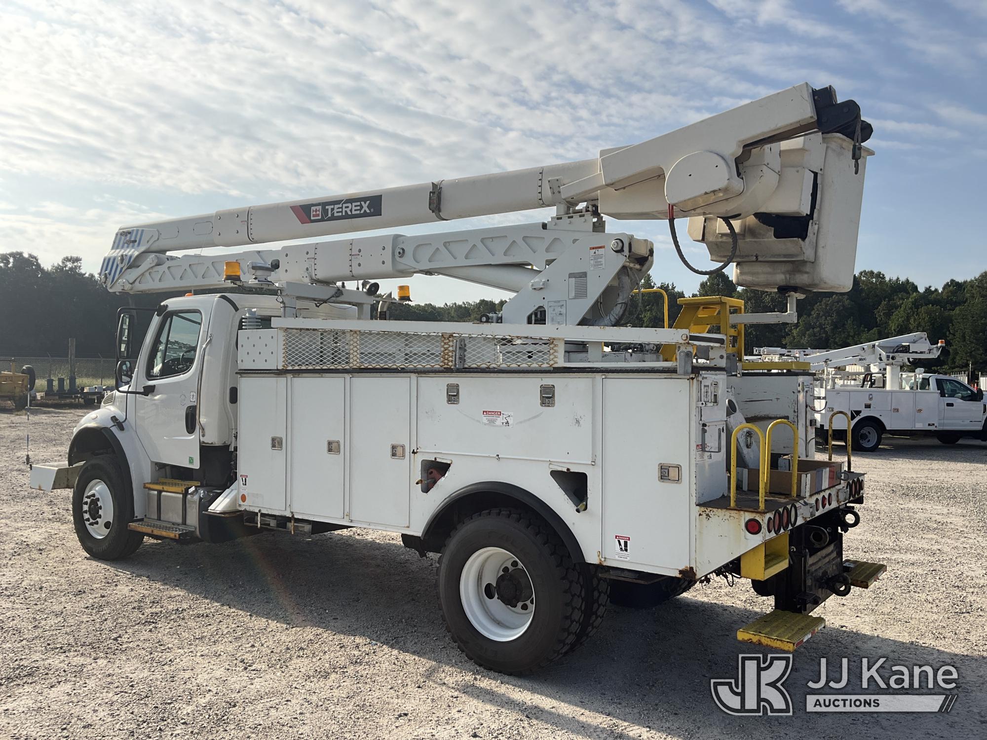 2015 Freightliner M2 106
