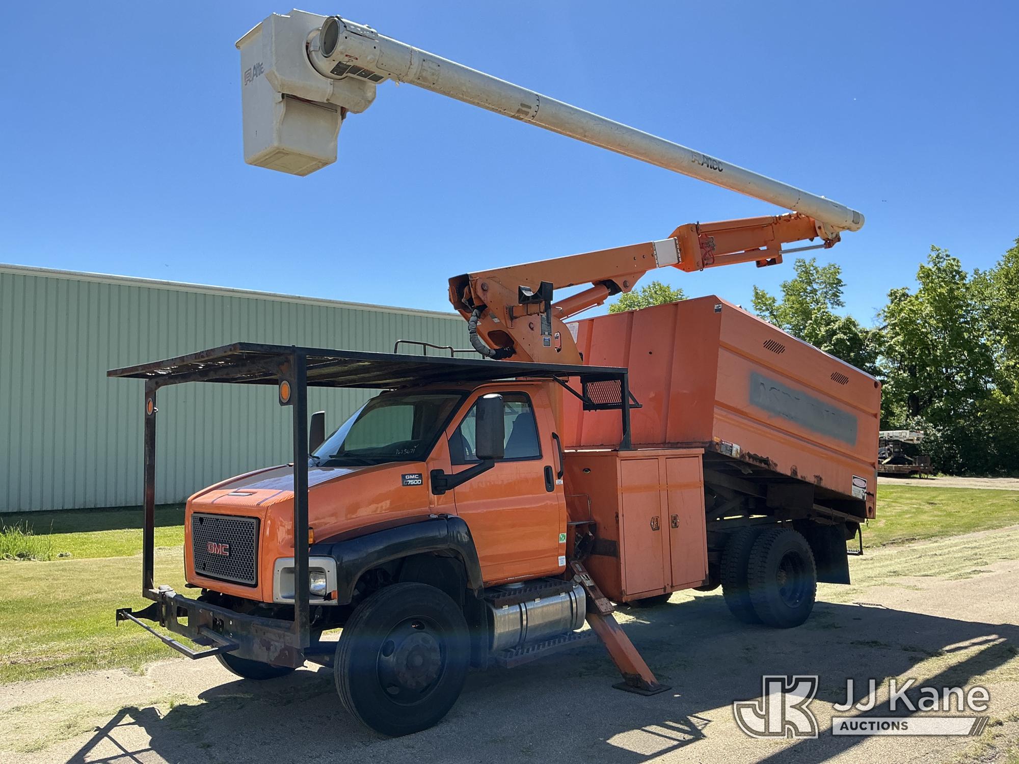 Altec LRV55, Over-Center Bucket Truck mounted on 2008 GMC C7500 Chipper Dump Truck