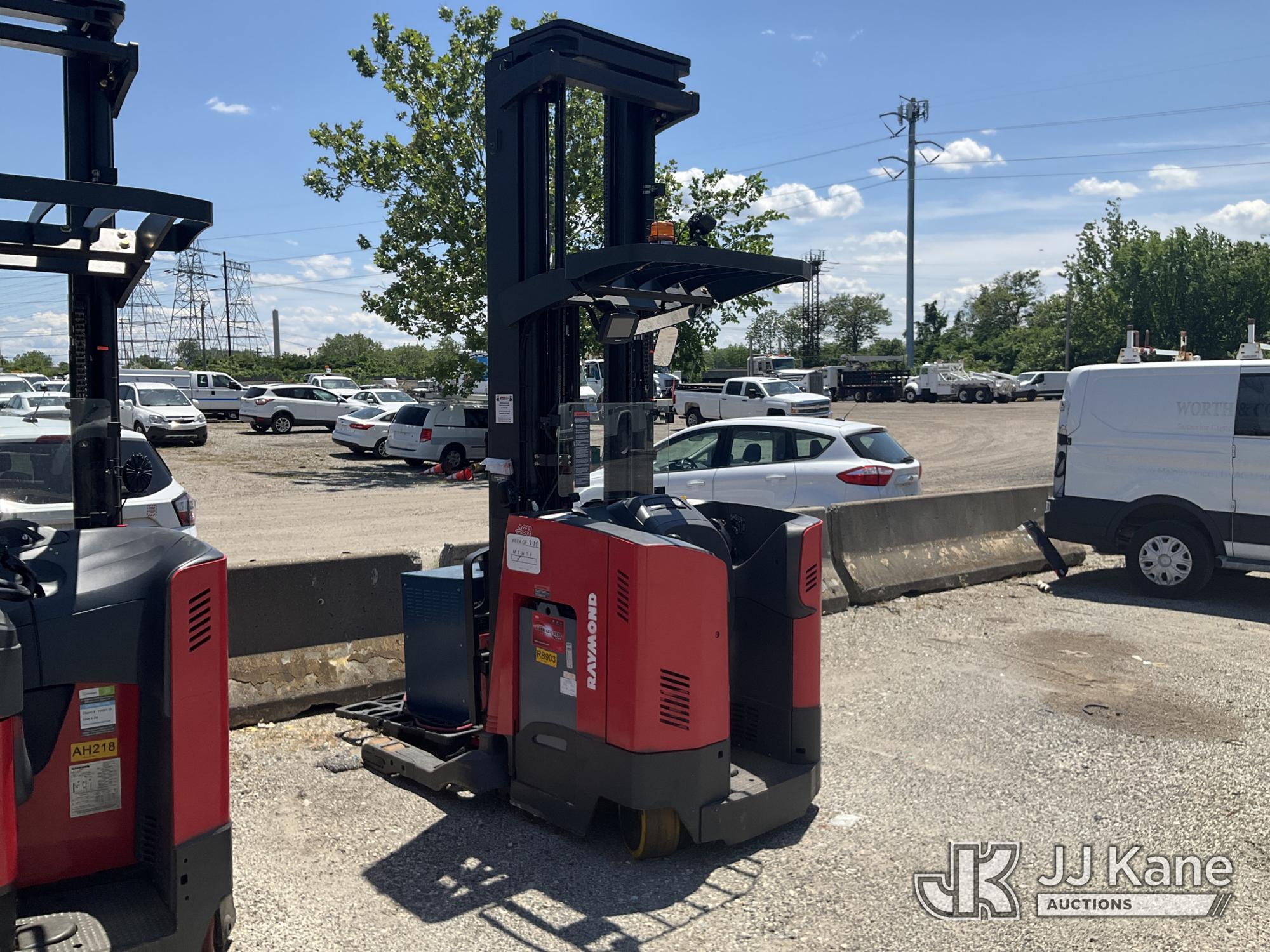 Photo of a 2018 Raymond 750-R45TT
