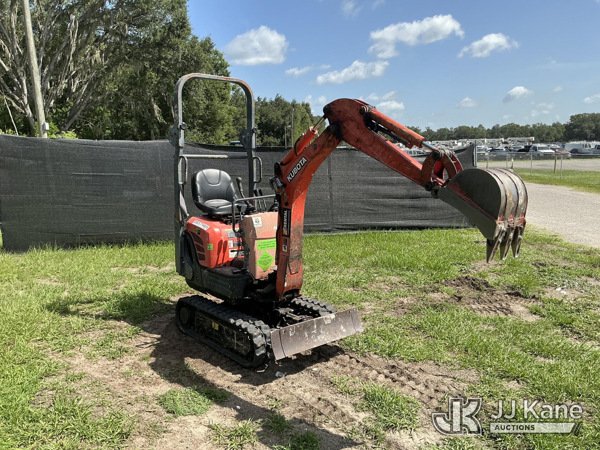 2019 Kubota K008-3