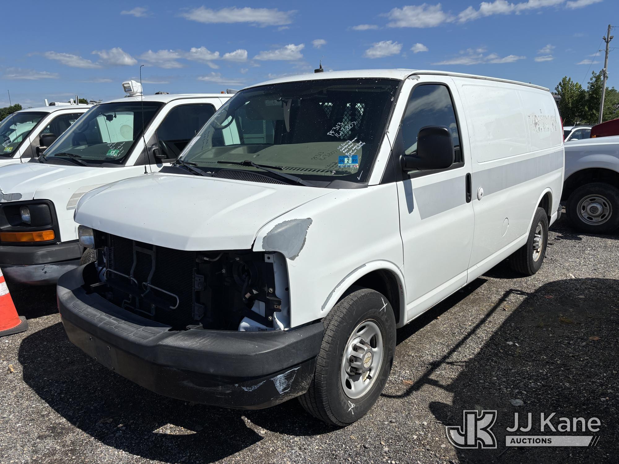 Photo of a 2011 Chevrolet Express G2500