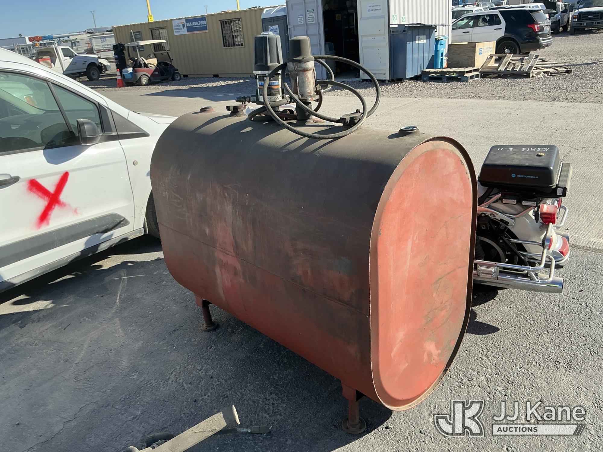 Metal Fuel Tank (Used) NOTE: This unit is being sold AS IS/WHERE IS via Timed Auction and is located in Dixon
