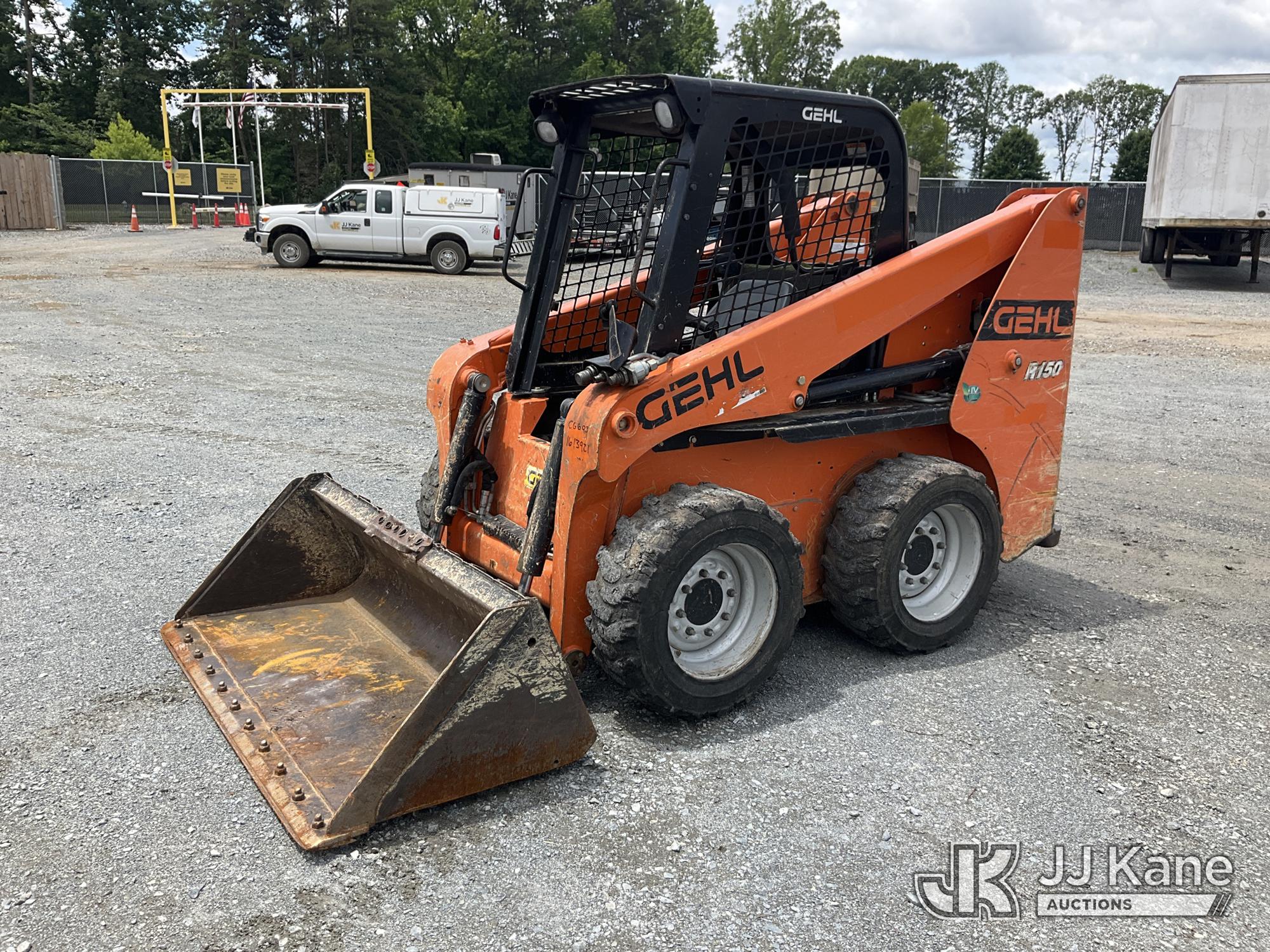 Photo of a 2020 Gehl R150