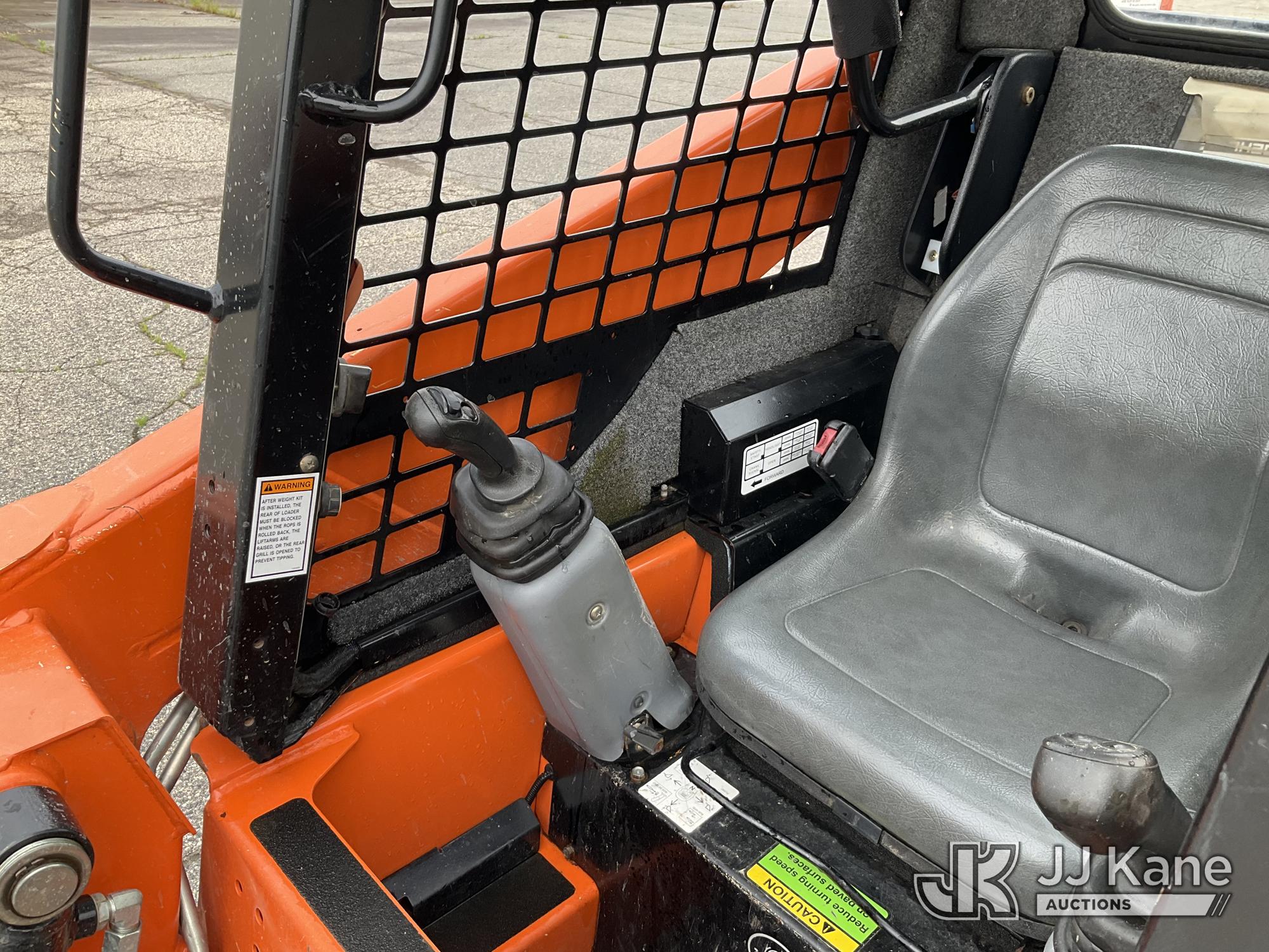2021 Gehl RT105