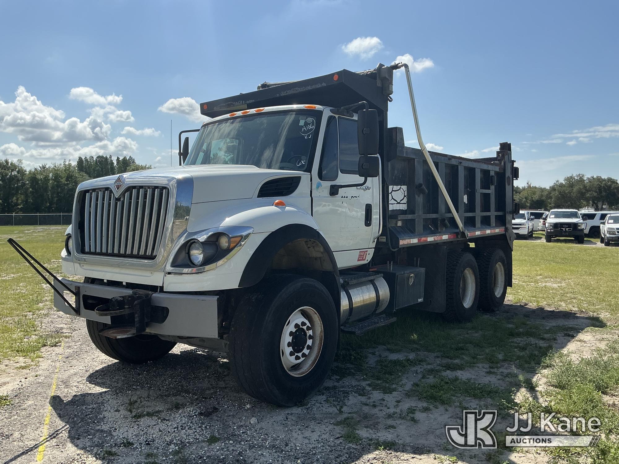 Photo of a 2014 International 7500