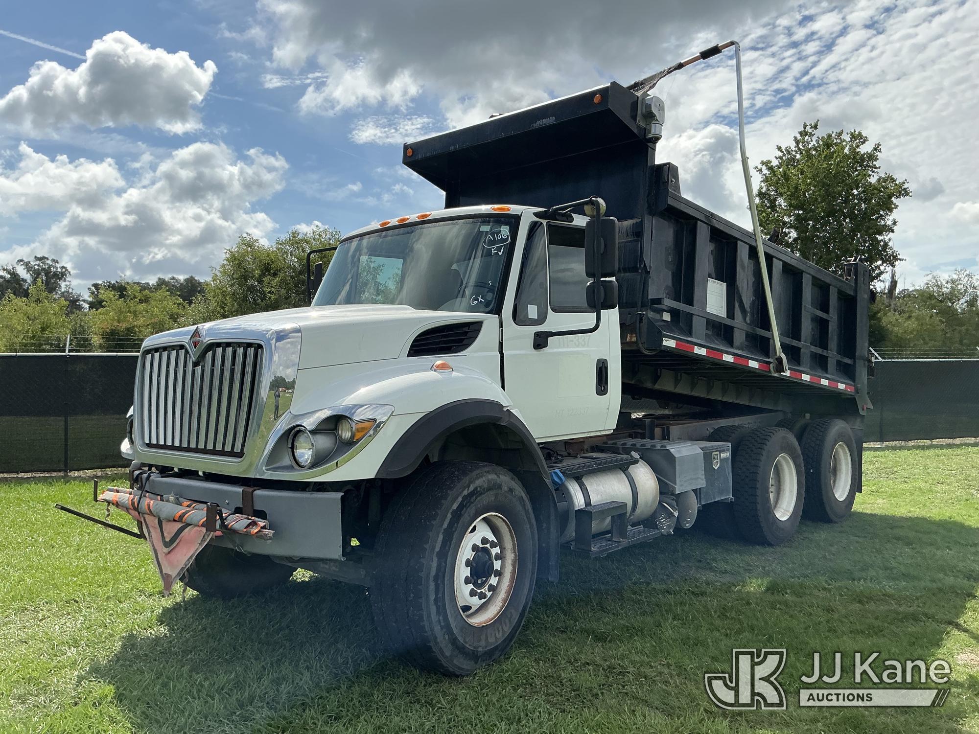 Photo of a 2016 International 7500
