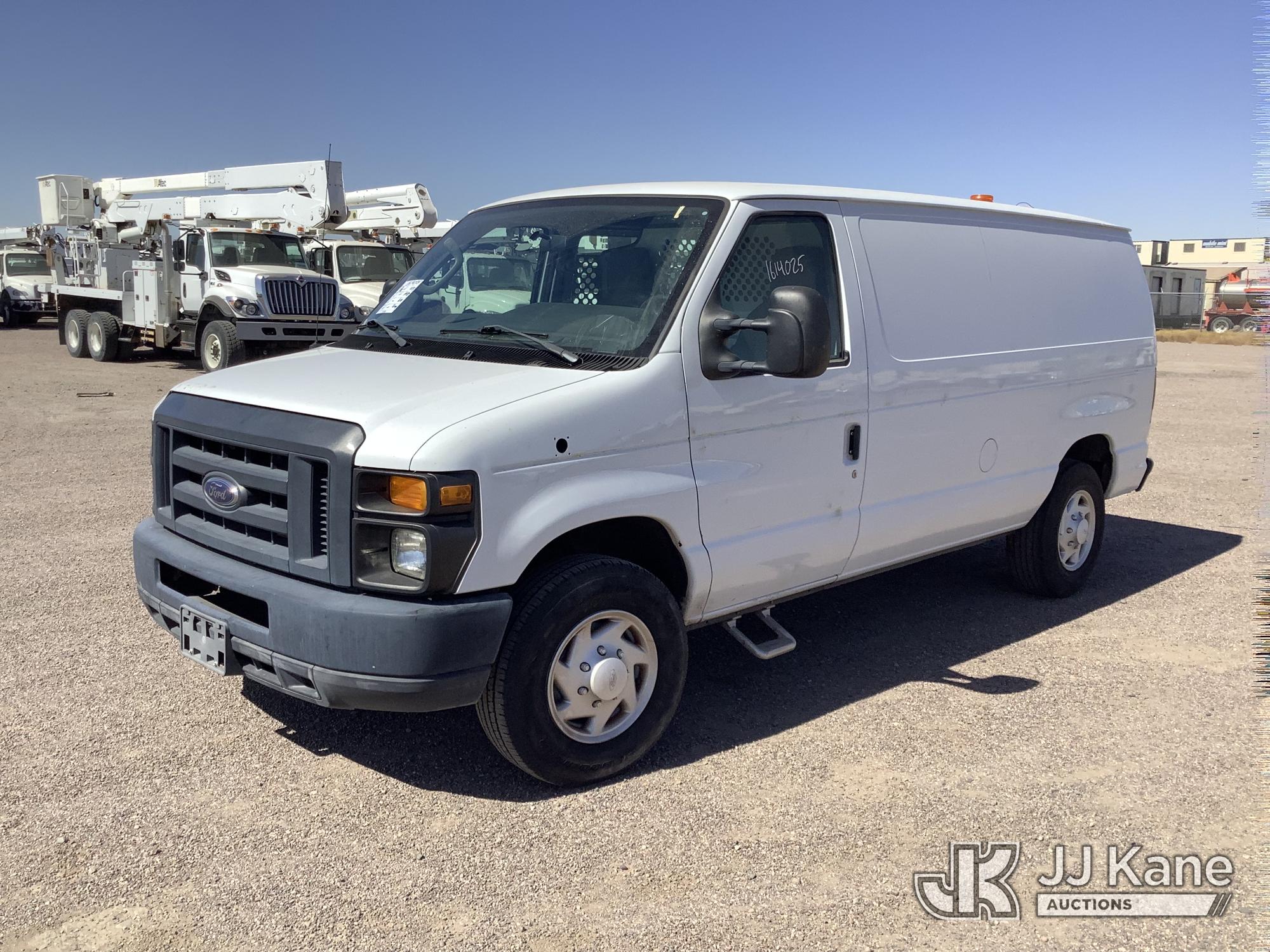 Photo of a 2013 Ford E150