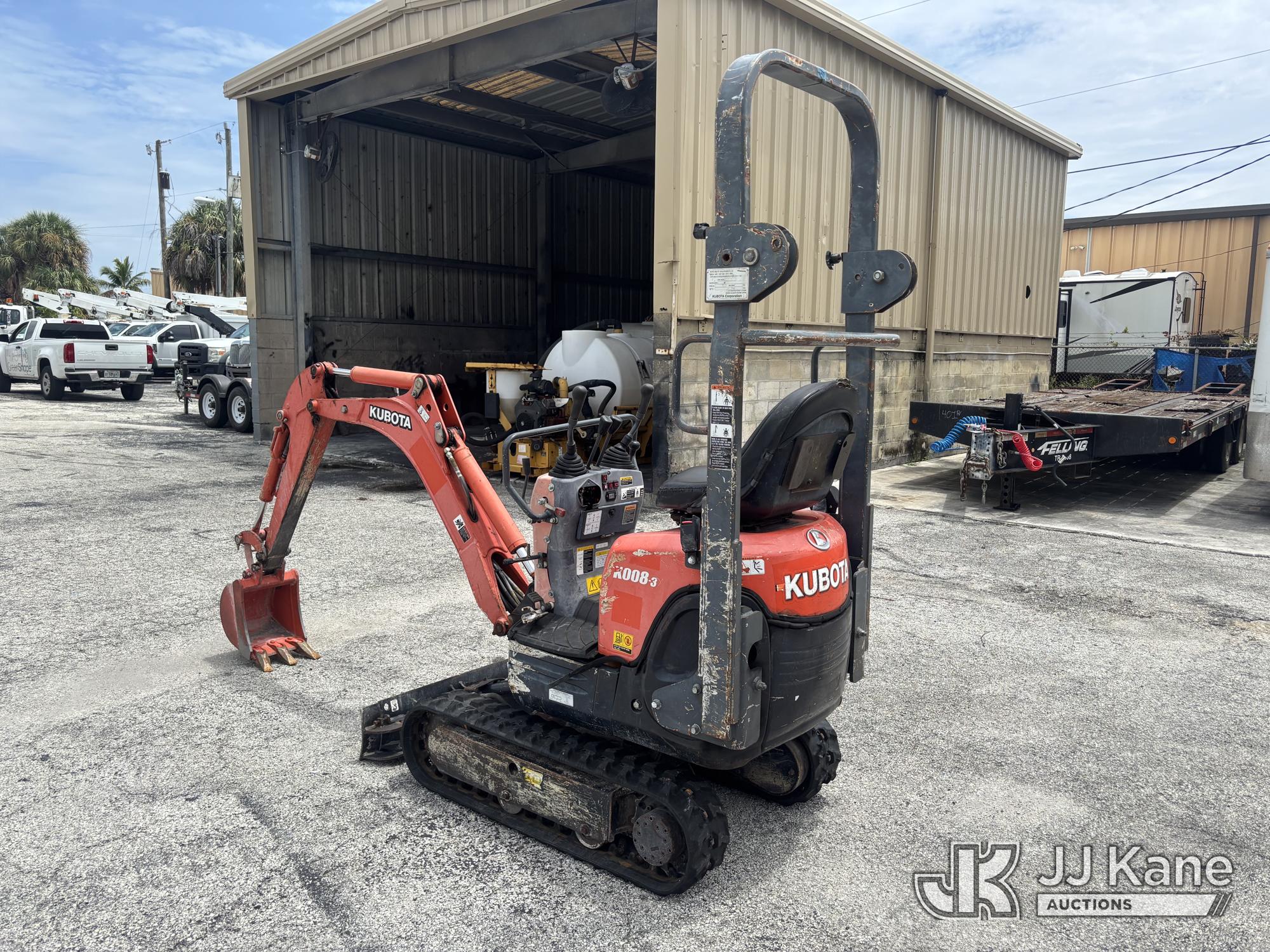 2019 Kubota K008-3