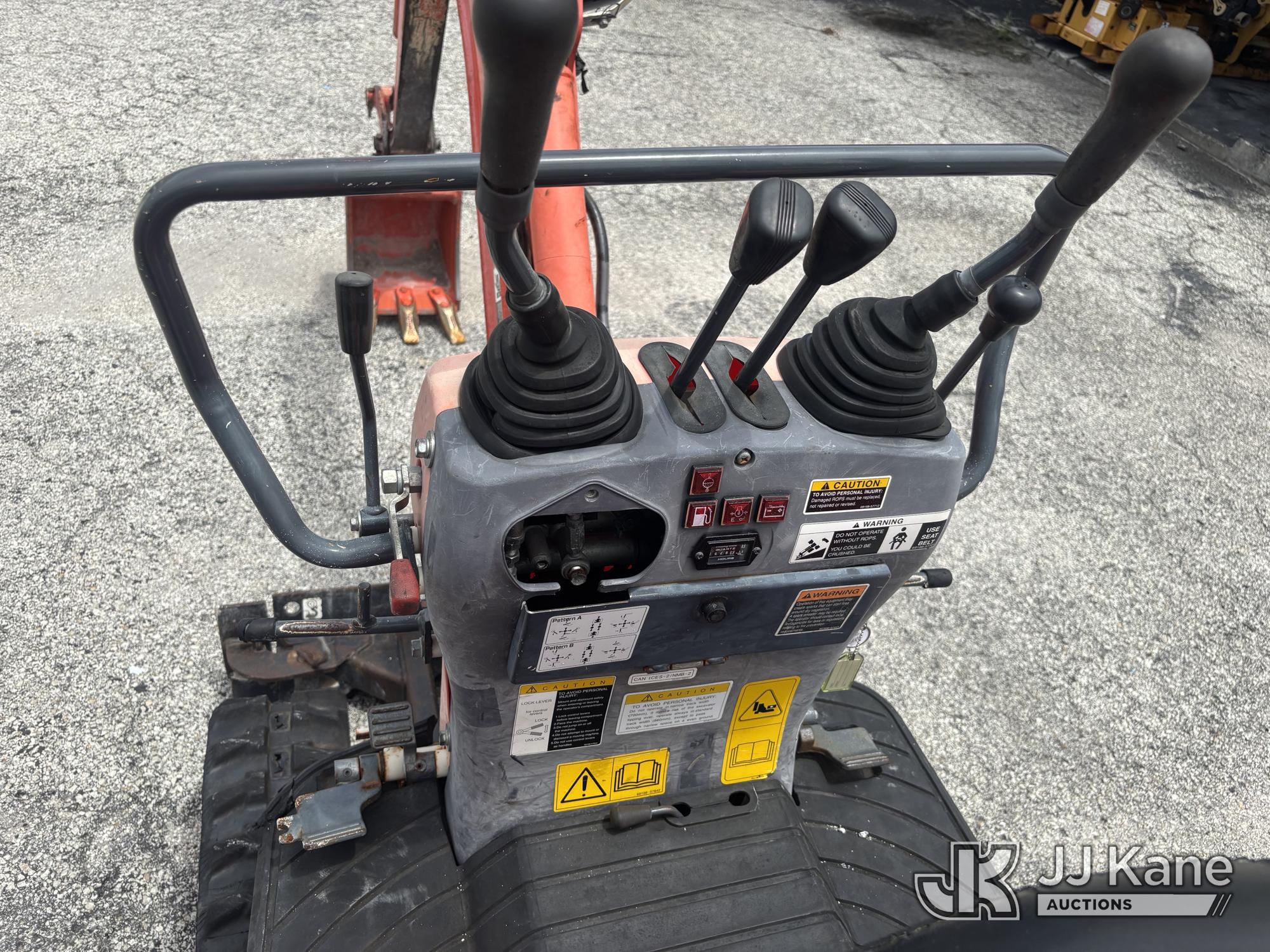 2019 Kubota K008-3