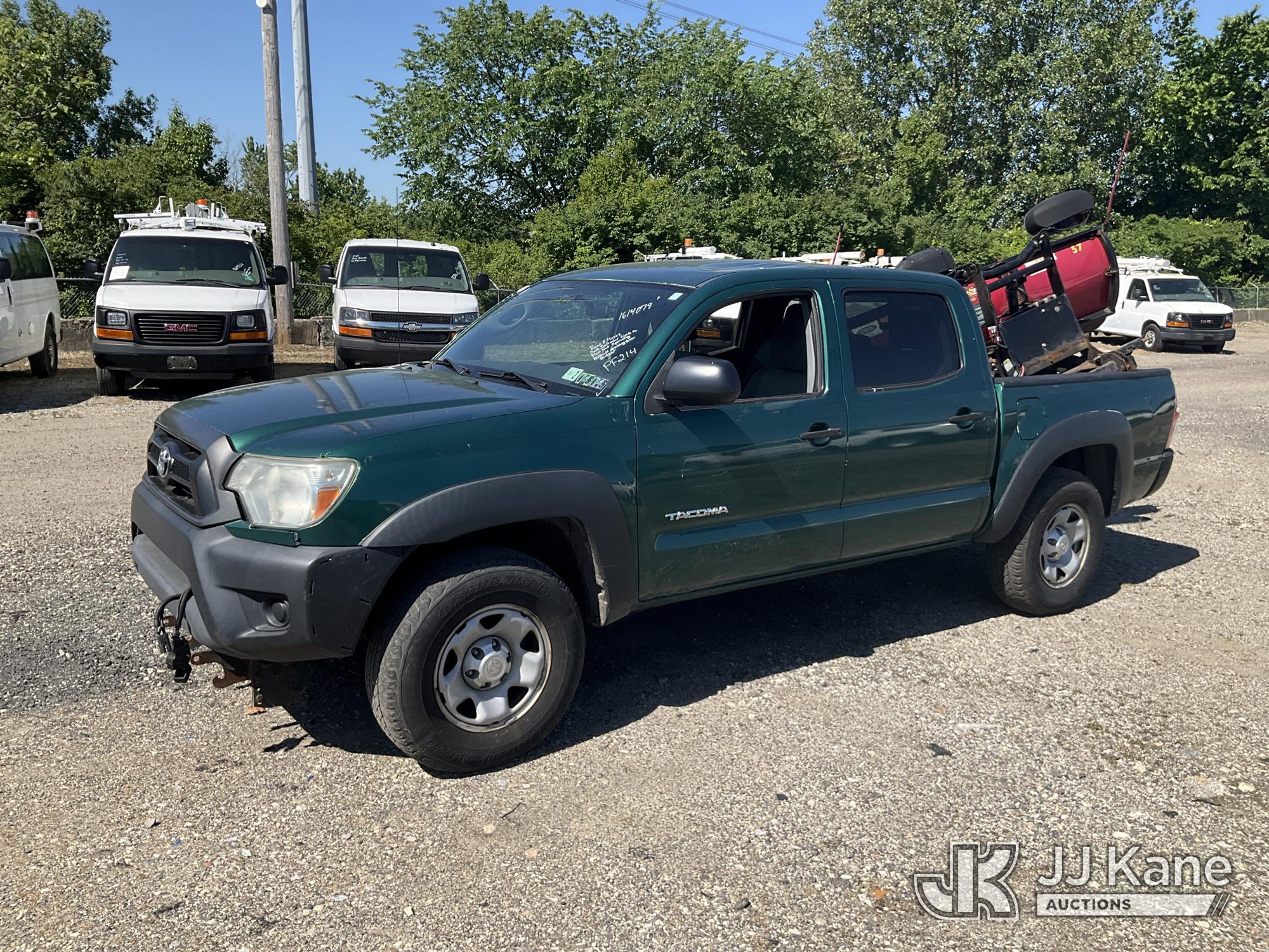 Photo of a 2015 Toyota Tacoma 4x4