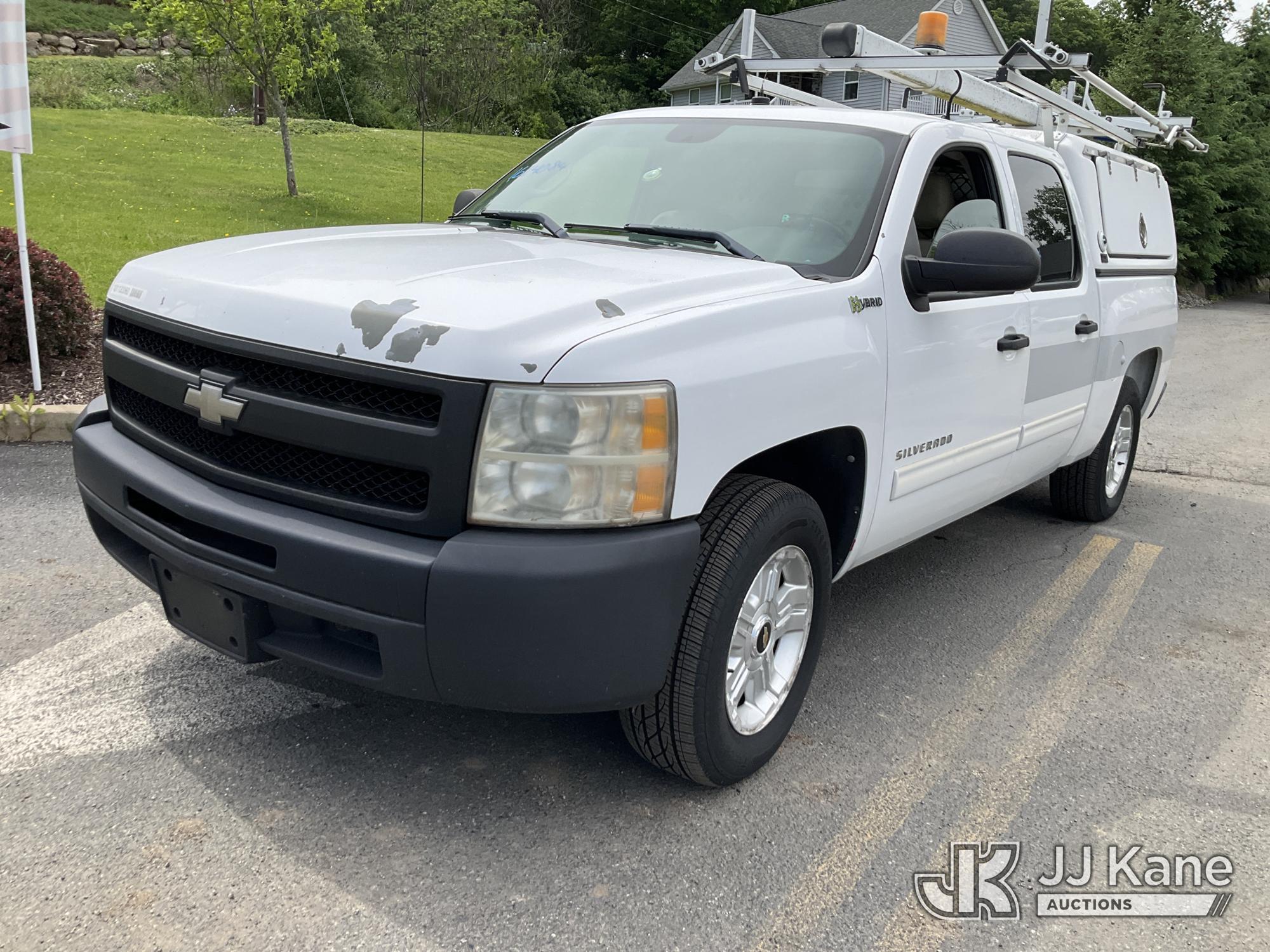 Photo of a 2011 Chevrolet Silverado 1500 2WD Hybrid