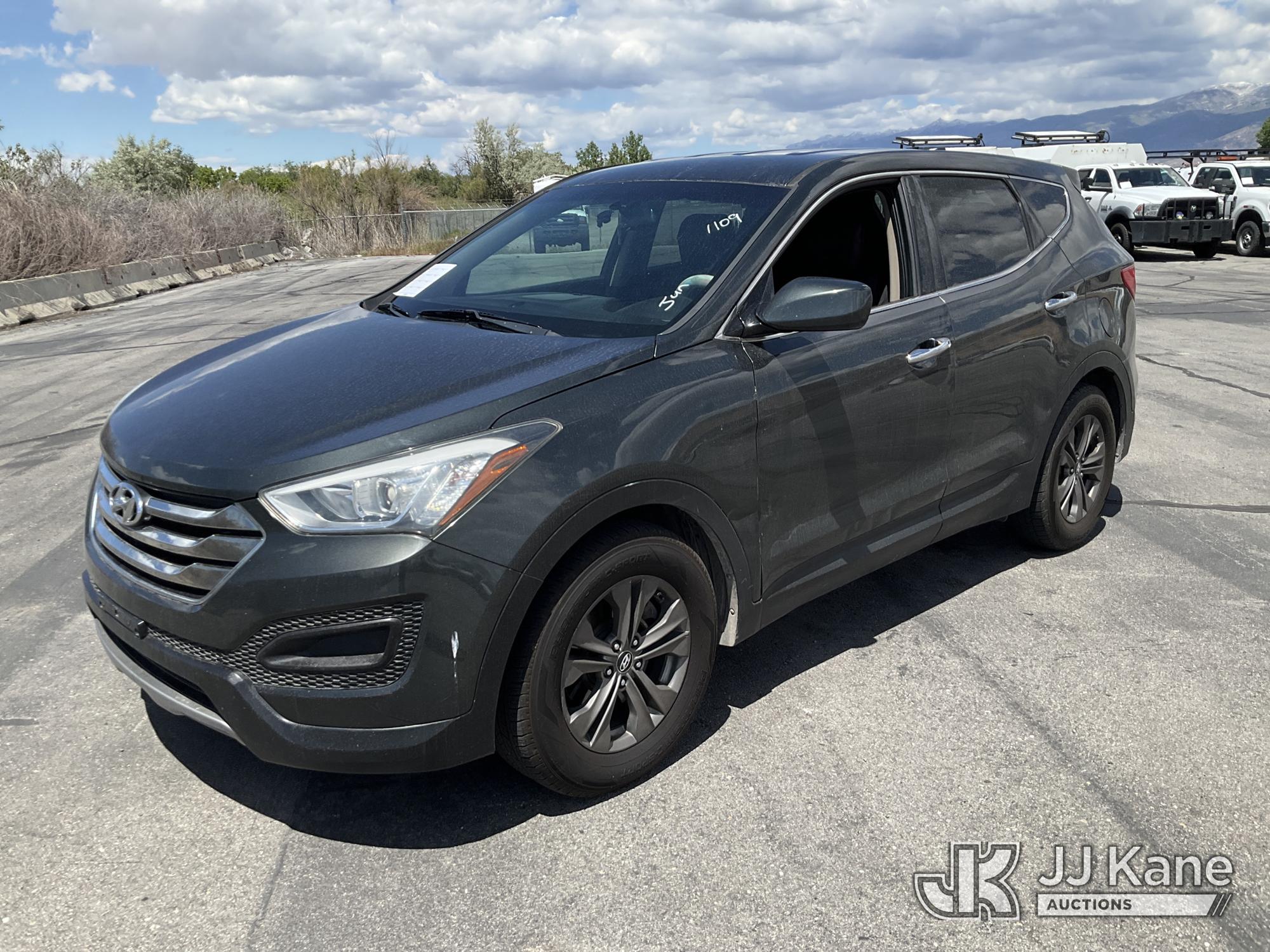 Photo of a 2013 Hyundai Santa Fe
