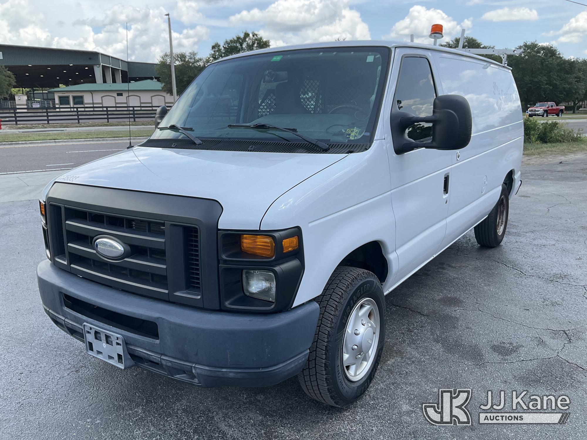 Photo of a 2014 Ford Econoline
