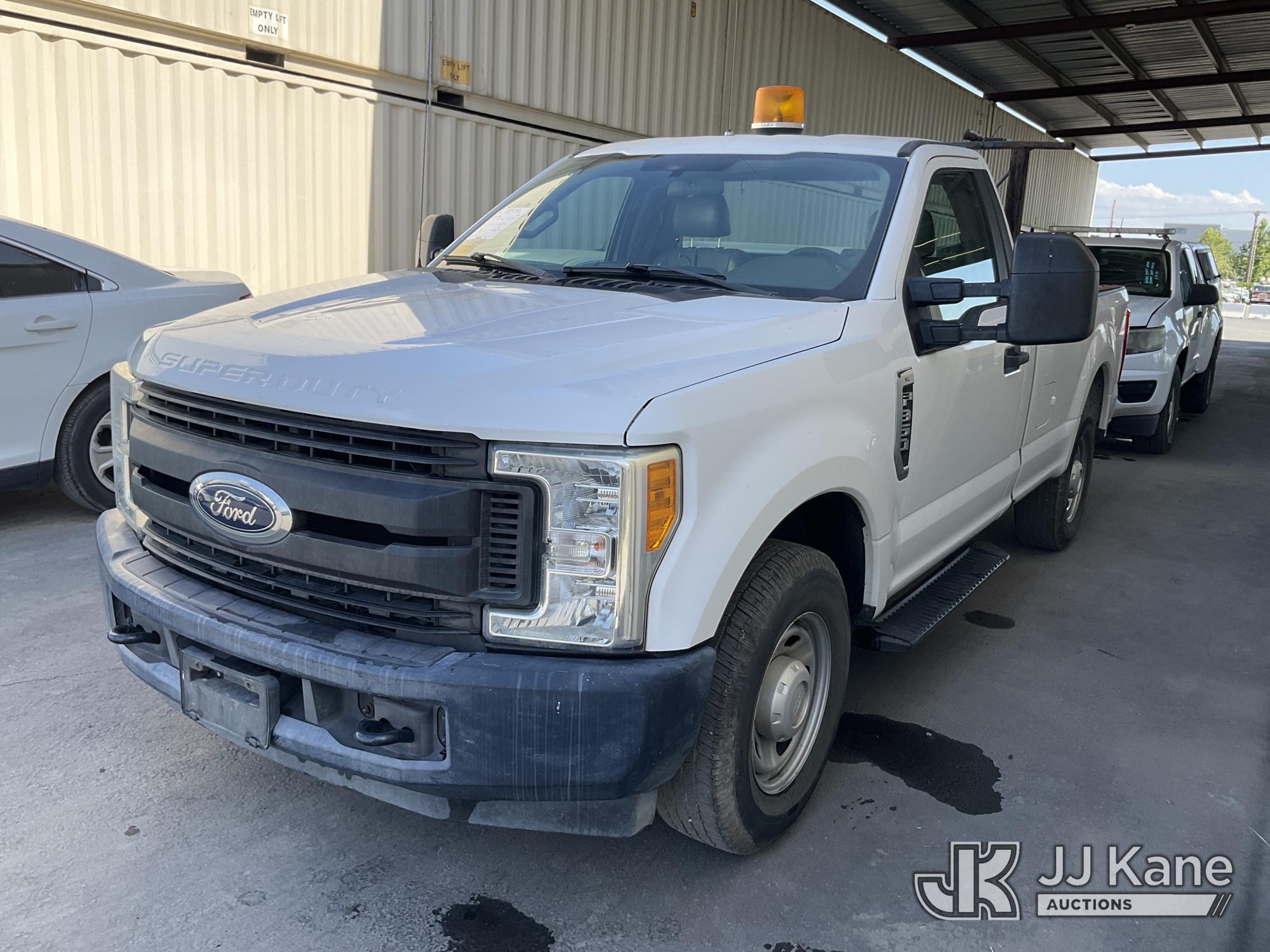 Photo of a 2017 Ford F-350 SD